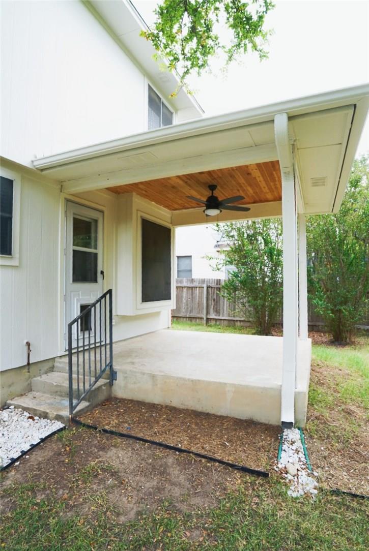 911 Mammoth Ct, Round Rock, TX 78681