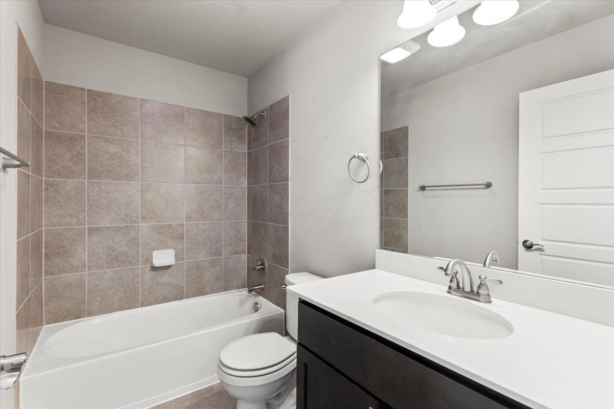 710 Arrow Point Dr # 15, Cedar Park, TX 78613