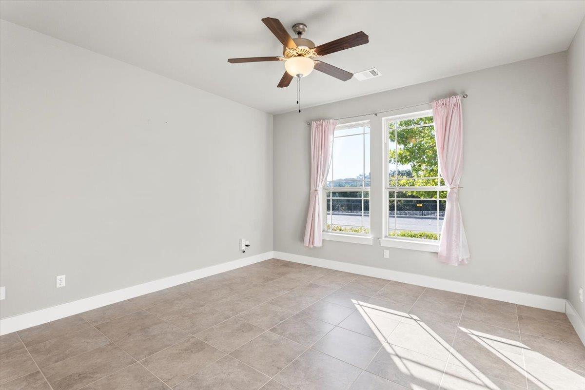 710 Arrow Point Dr # 15, Cedar Park, TX 78613