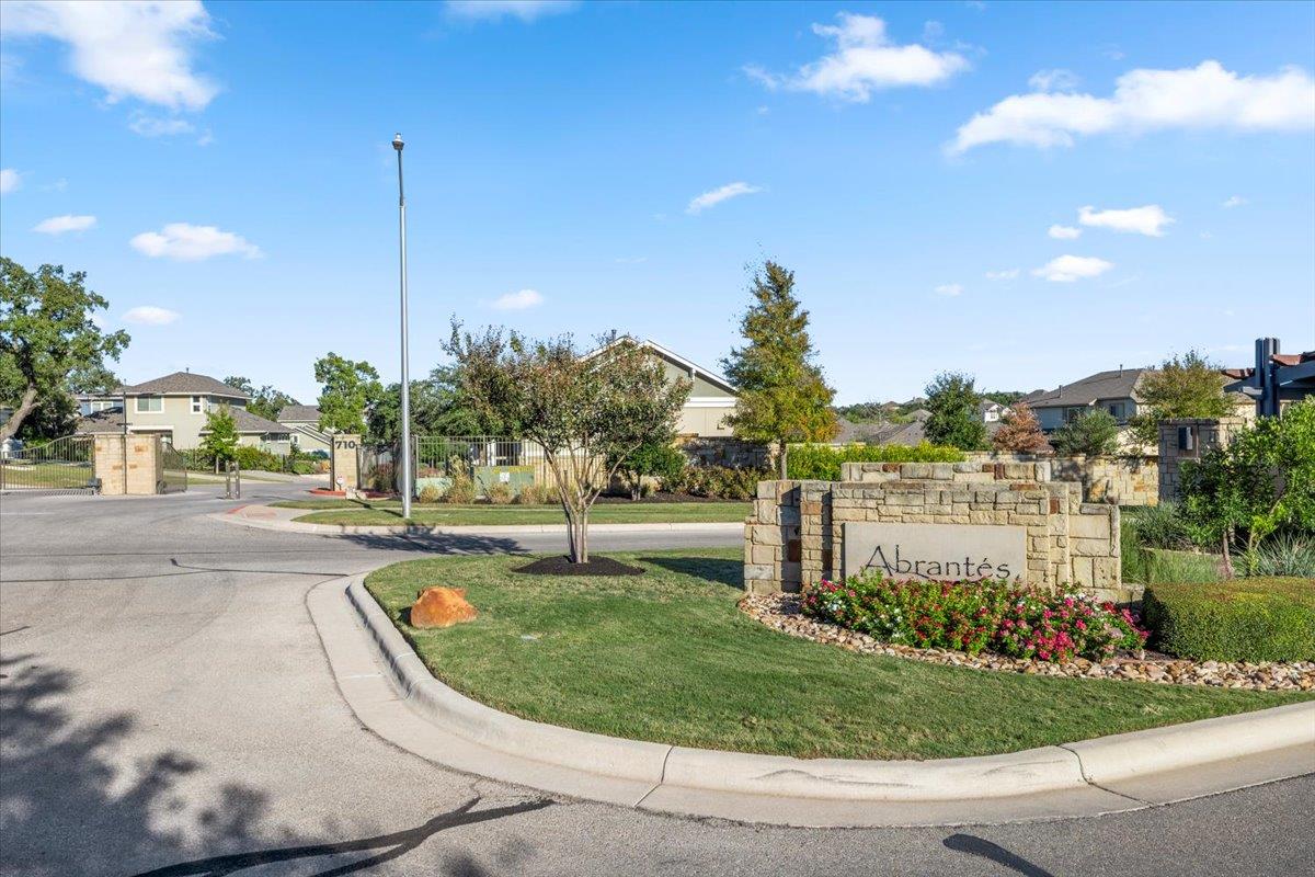 710 Arrow Point Dr # 15, Cedar Park, TX 78613