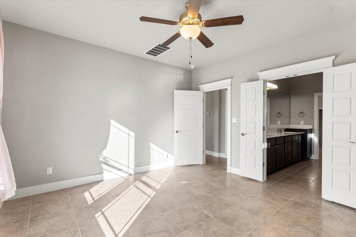 710 Arrow Point Dr # 15, Cedar Park, TX 78613