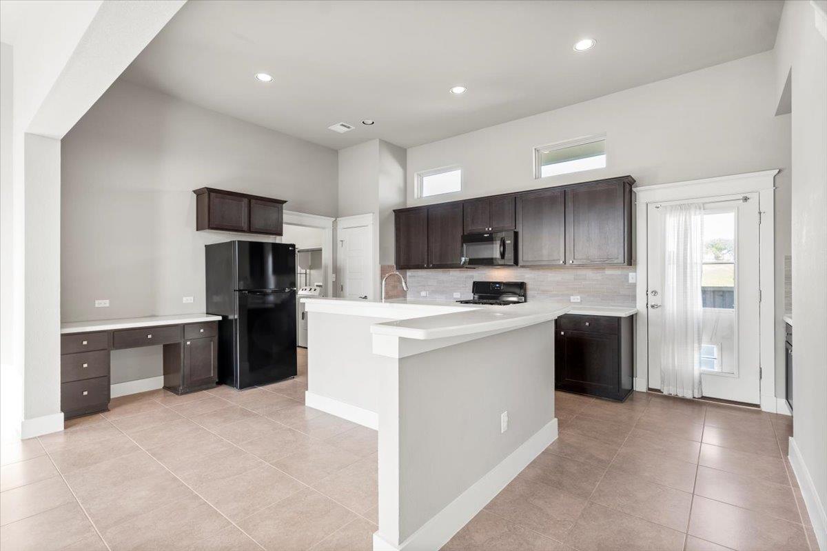 710 Arrow Point Dr # 15, Cedar Park, TX 78613