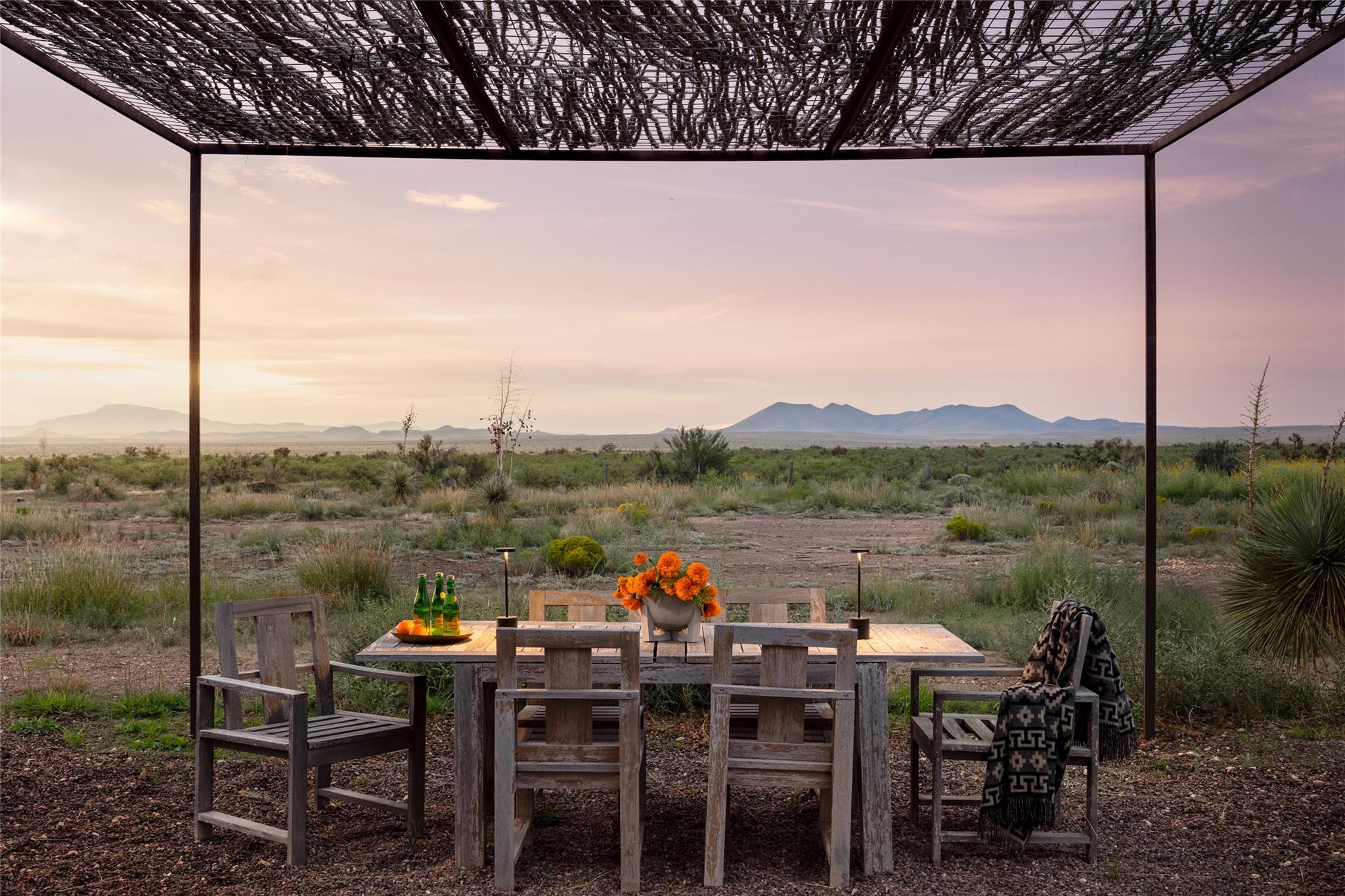 2405 Antelope Hills Rd, Marfa, TX 79843