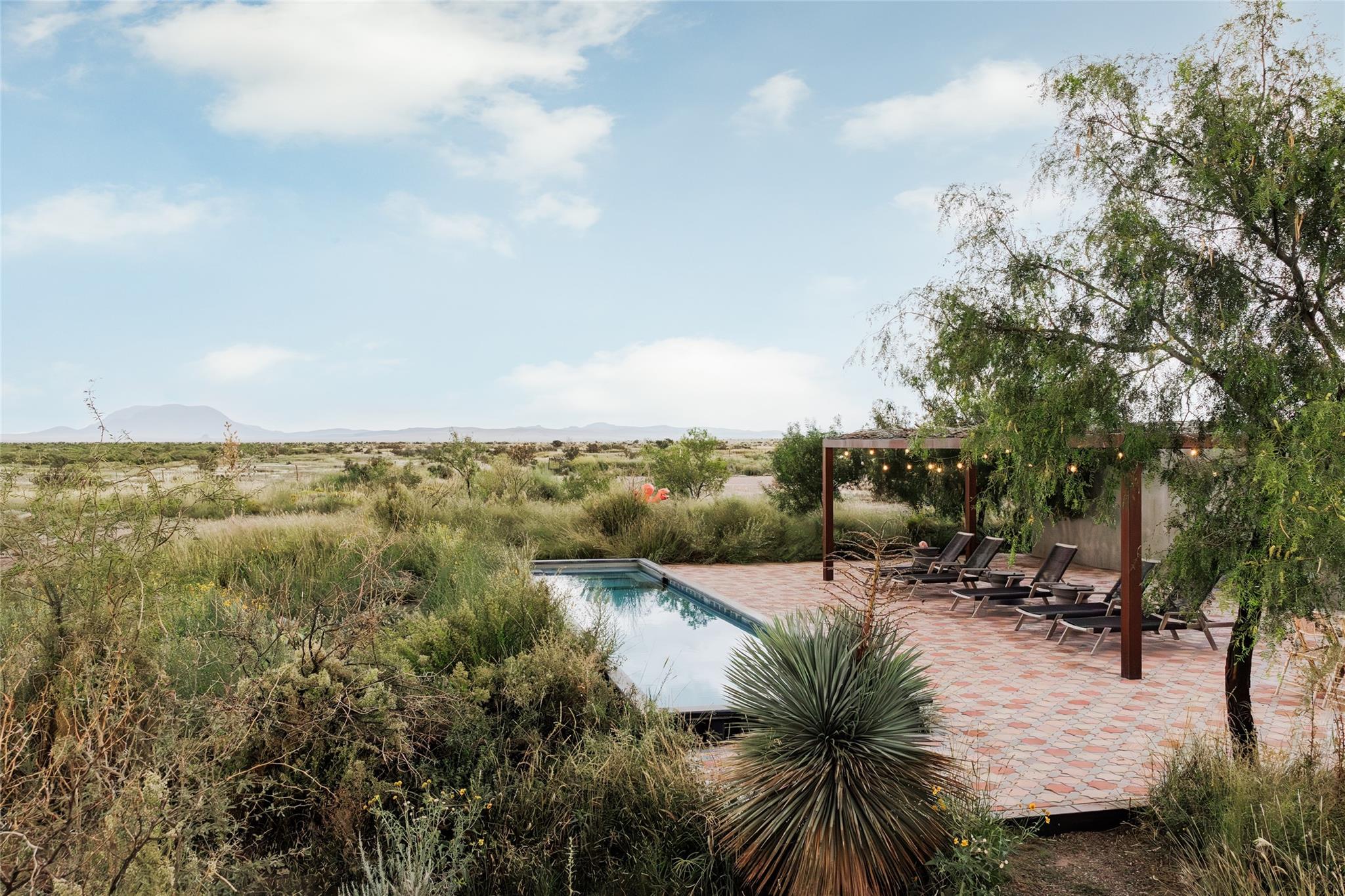 2405 Antelope Hills Rd, Marfa, TX 79843