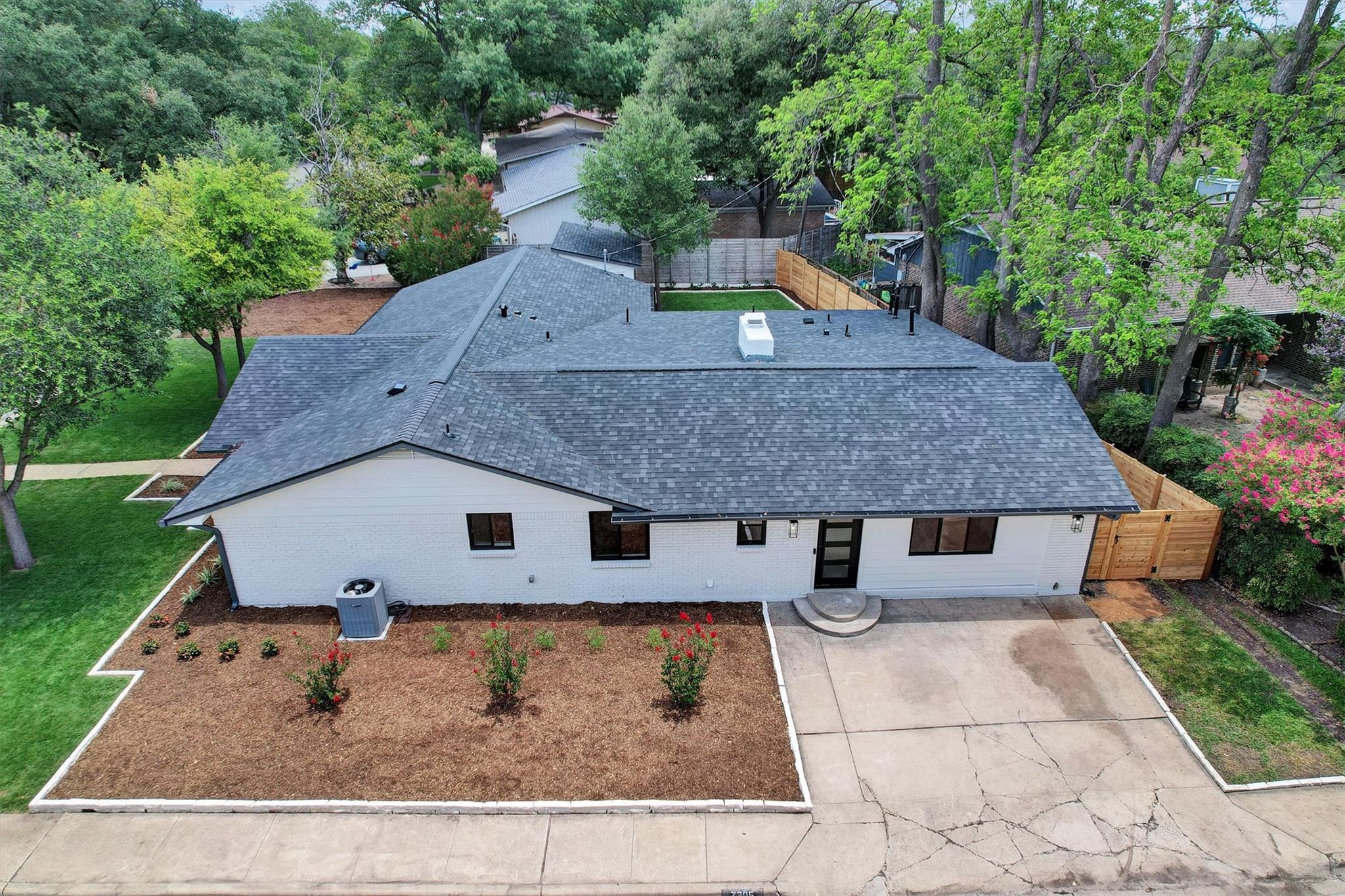 2713 Cascade Dr, Austin, TX 78757