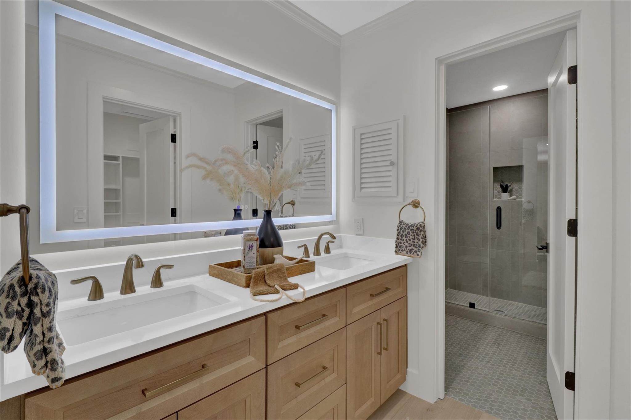 2713 Cascade Dr, Austin, TX 78757