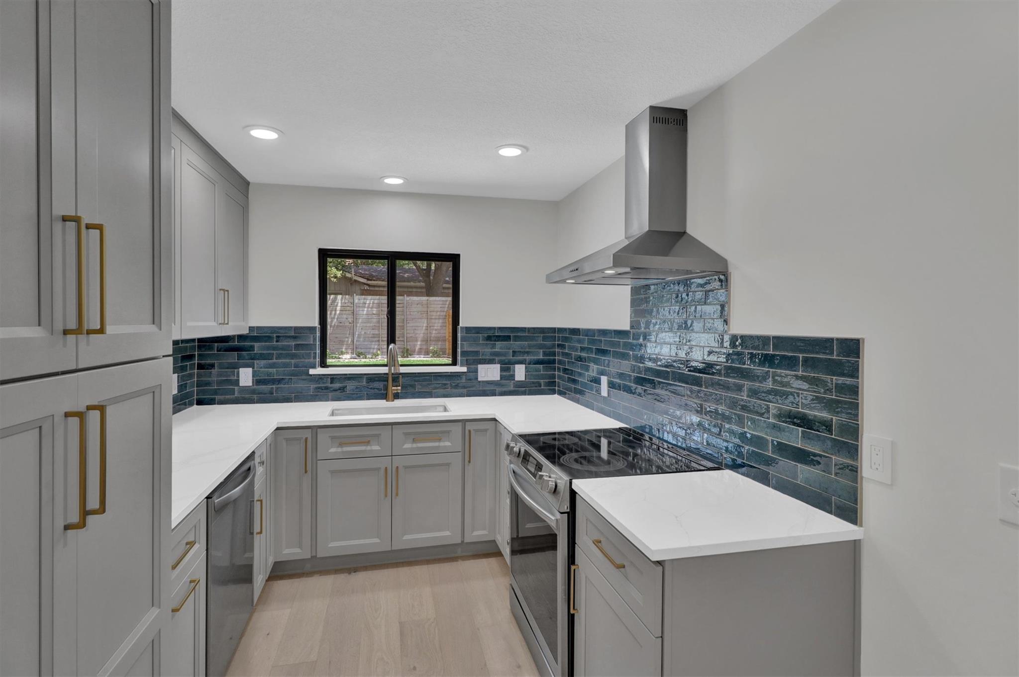 2713 Cascade Dr, Austin, TX 78757