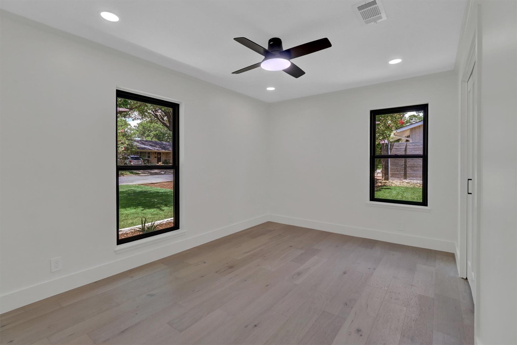 2713 Cascade Dr, Austin, TX 78757