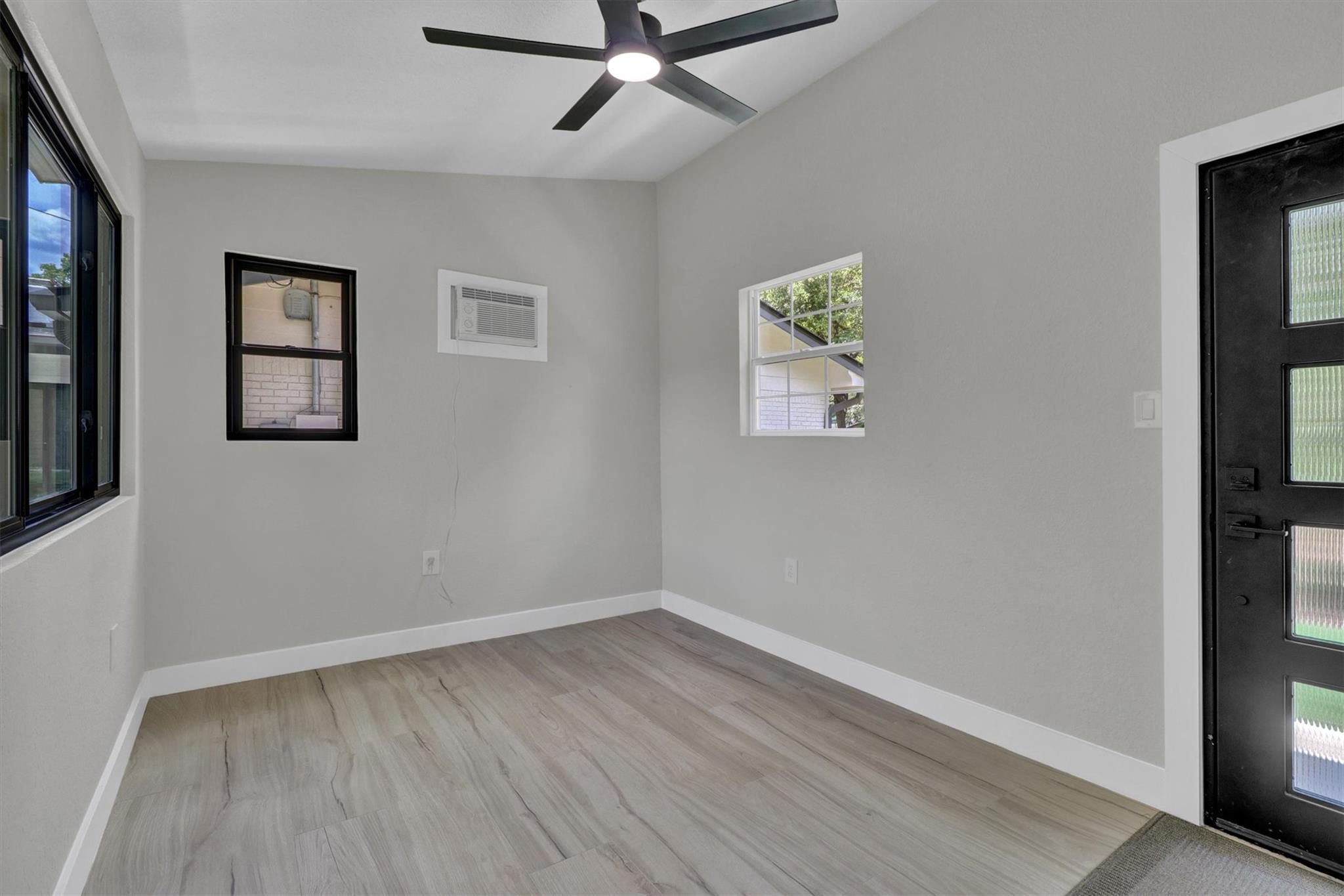 2713 Cascade Dr, Austin, TX 78757