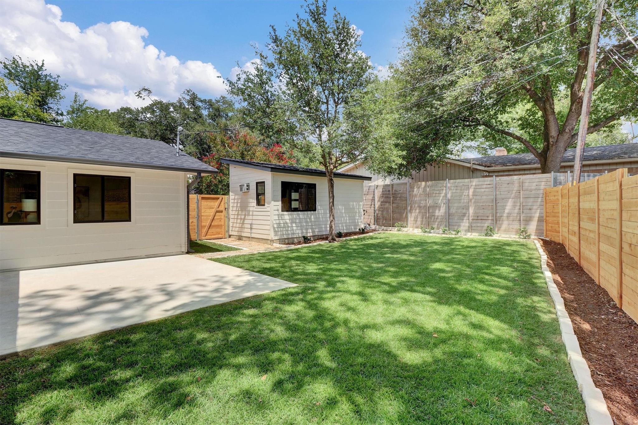 2713 Cascade Dr, Austin, TX 78757