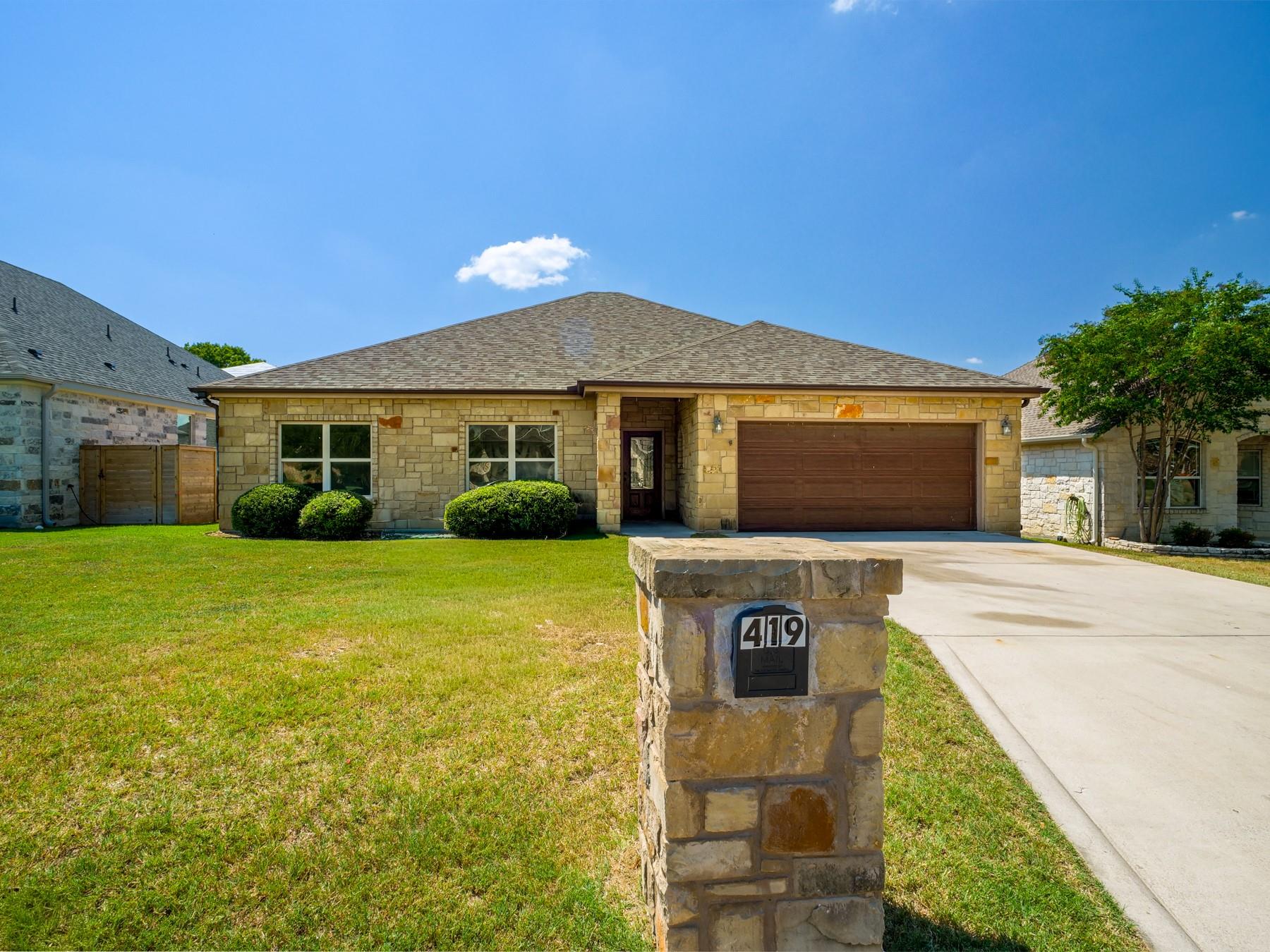 419 Spyglass St, Marble Falls, TX 78654