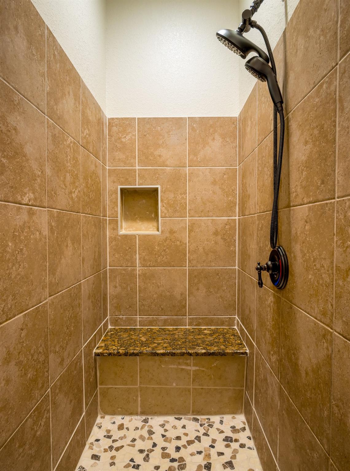 419 Spyglass St, Marble Falls, TX 78654