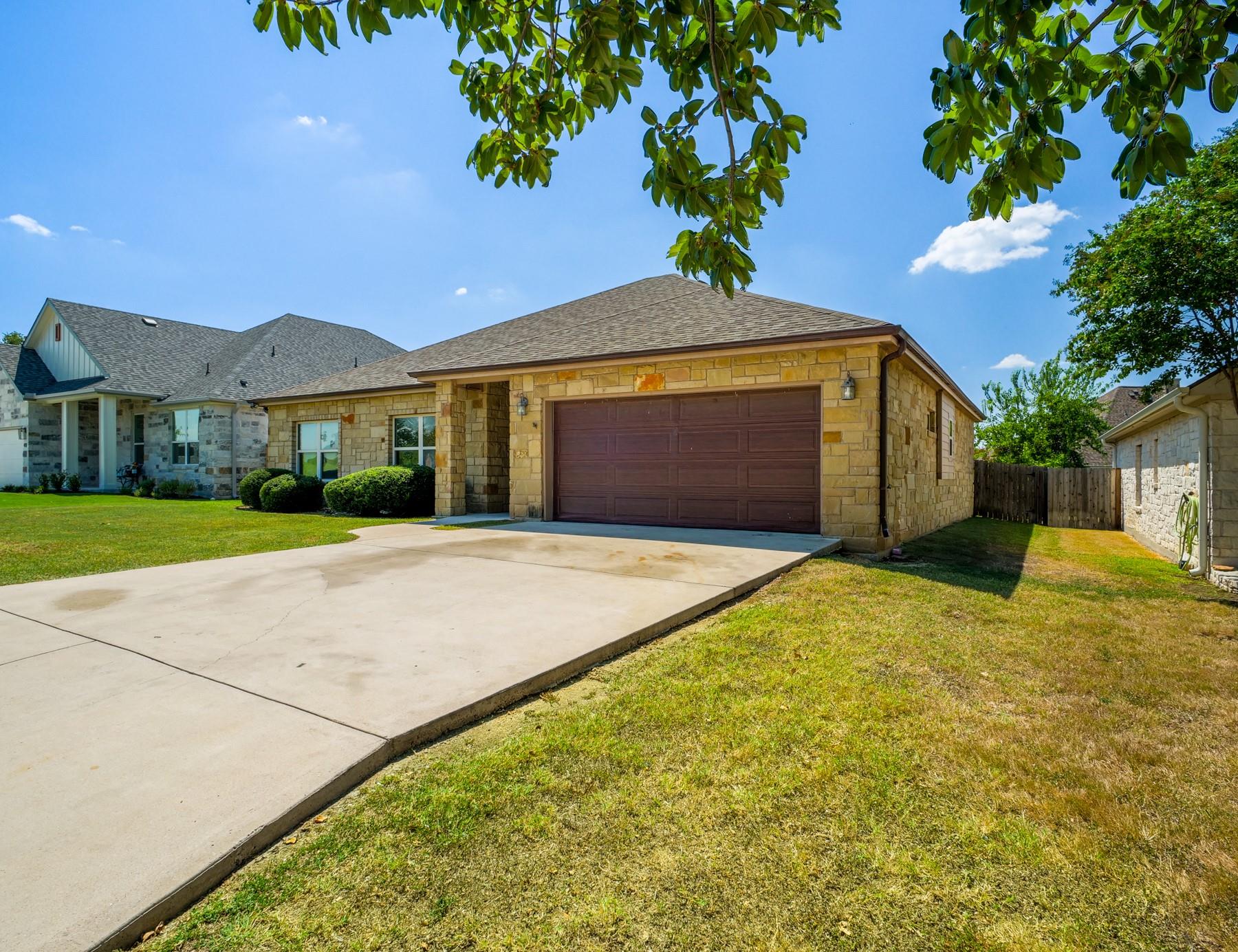 419 Spyglass St, Marble Falls, TX 78654