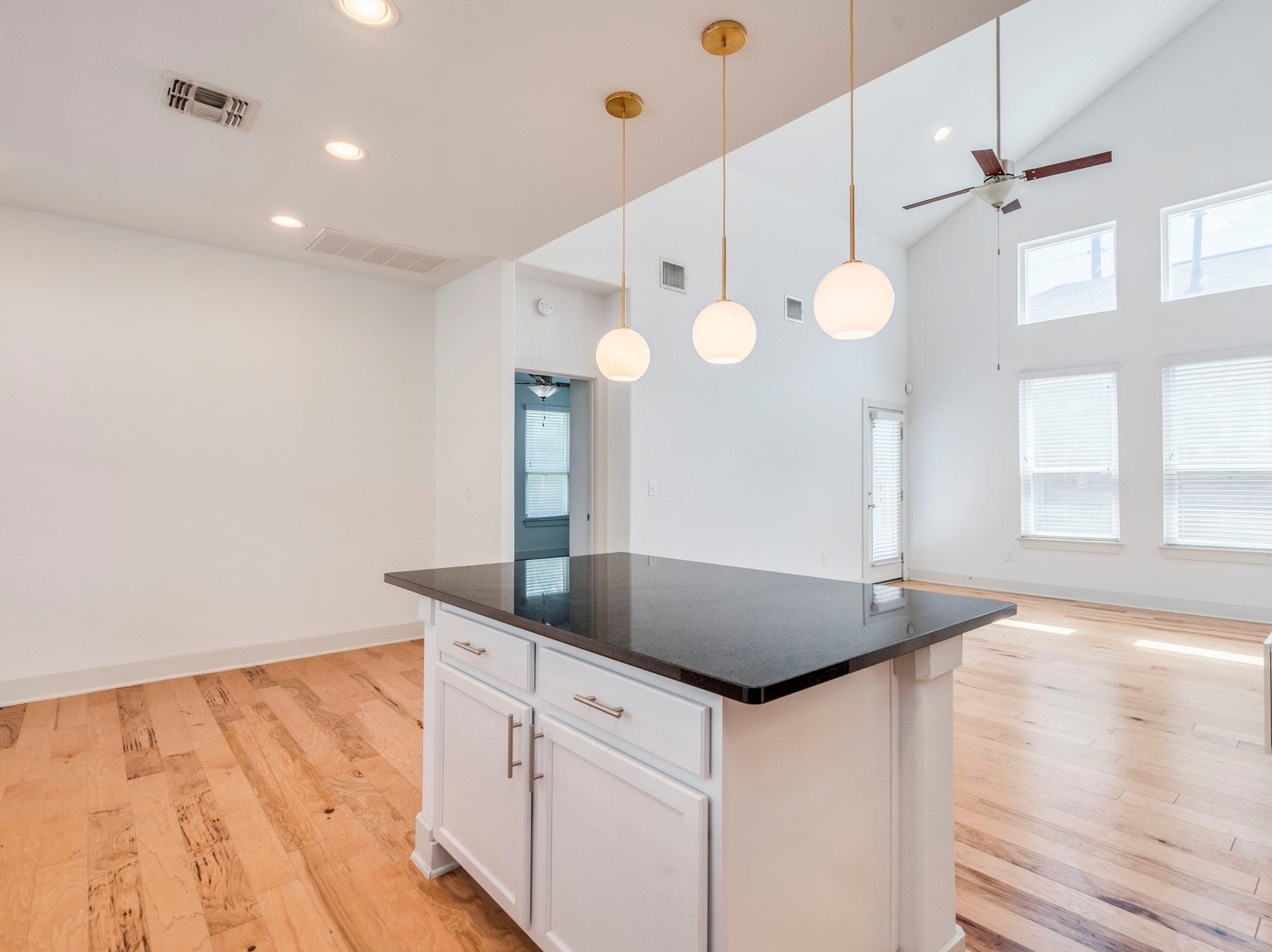 2309 Hermia St, Austin, TX 78741