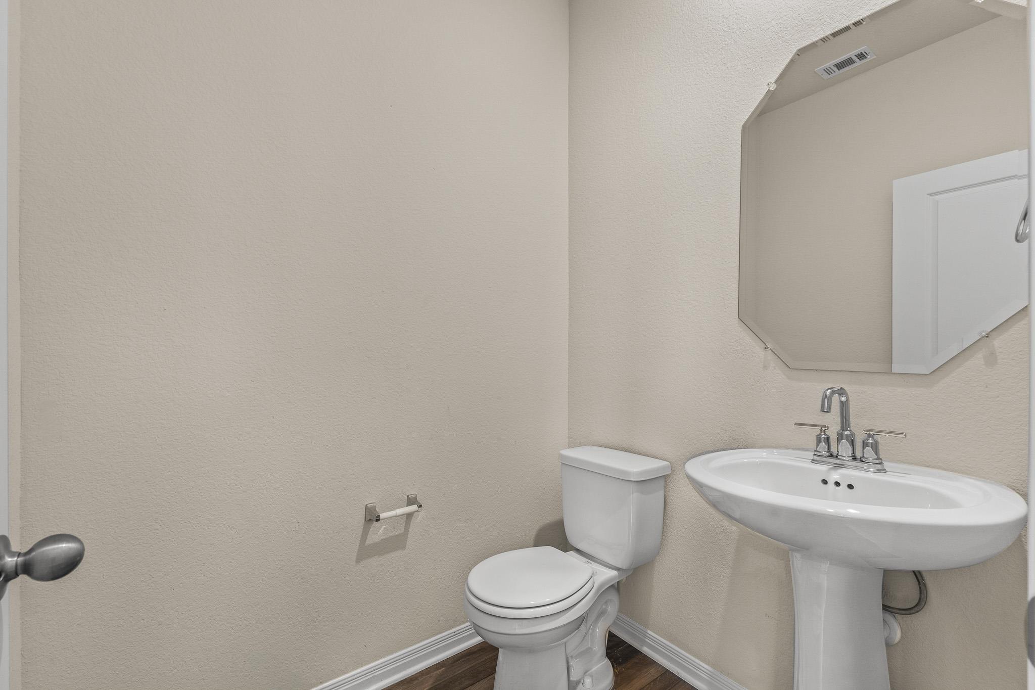 221 Longmount Cv, Liberty Hill, TX 78642