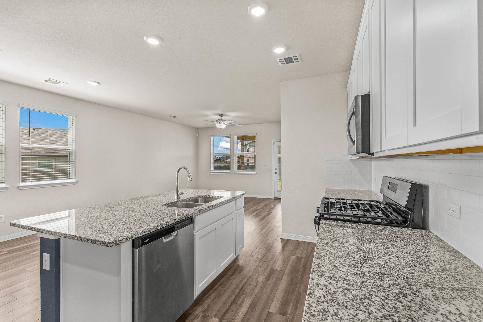 221 Longmount Cv, Liberty Hill, TX 78642