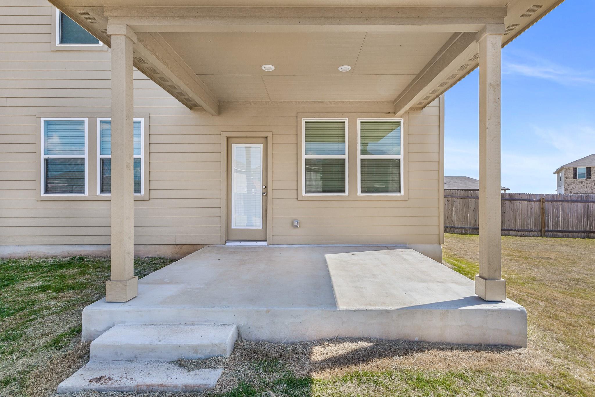 221 Longmount Cv, Liberty Hill, TX 78642