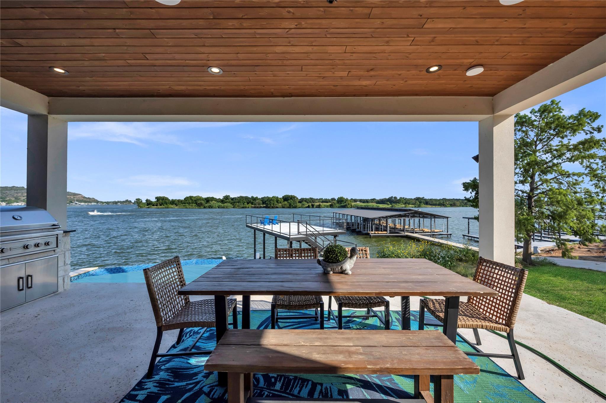 144 Riverfront Ln, Kingsland, TX 78639