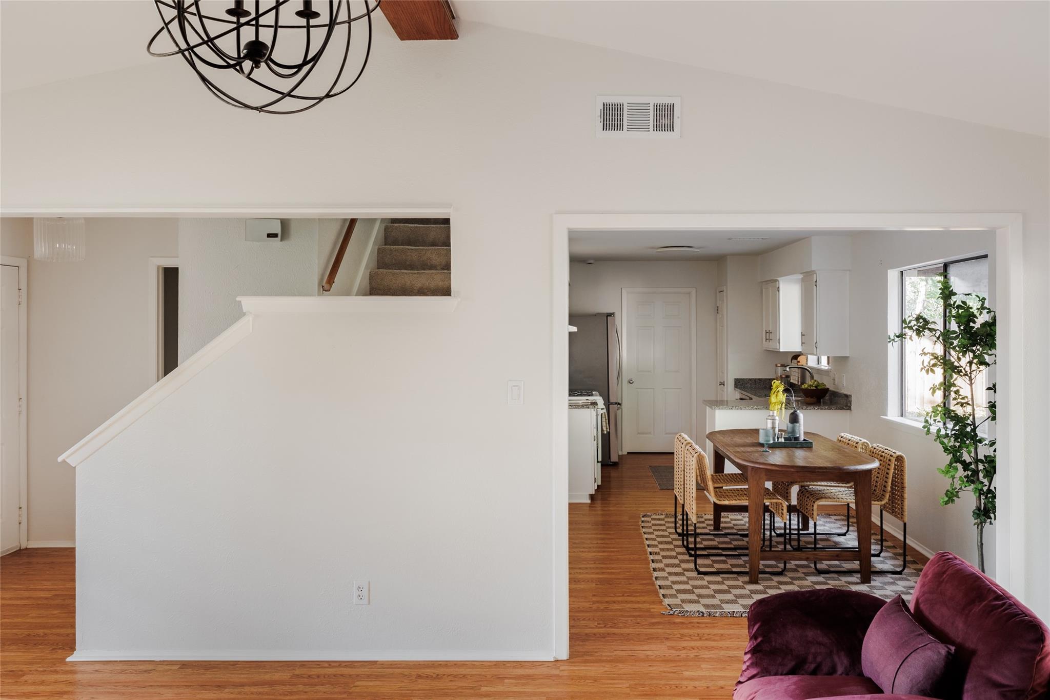 7806 Beauregard Cir, Austin, TX 78745