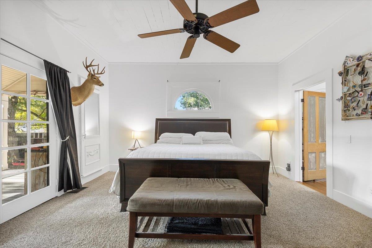 1402 Pecan St, Bastrop, TX 78602