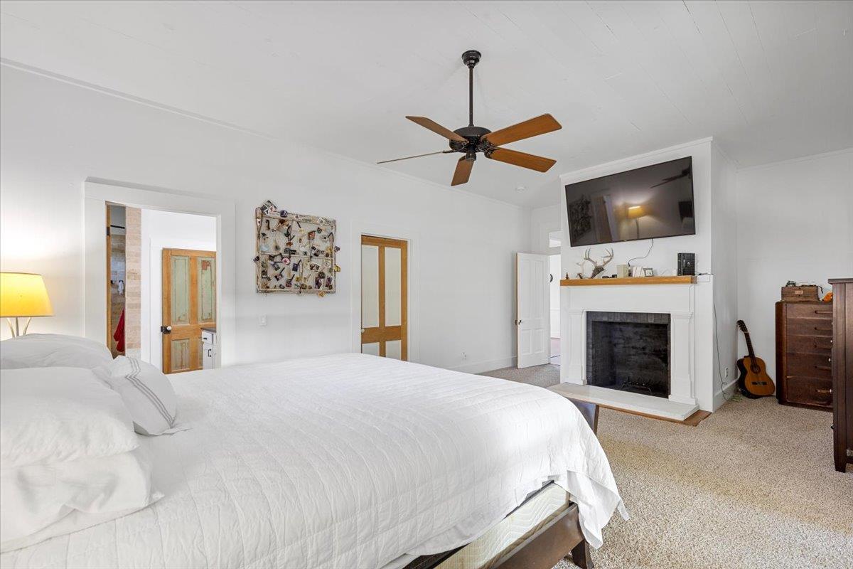 1402 Pecan St, Bastrop, TX 78602