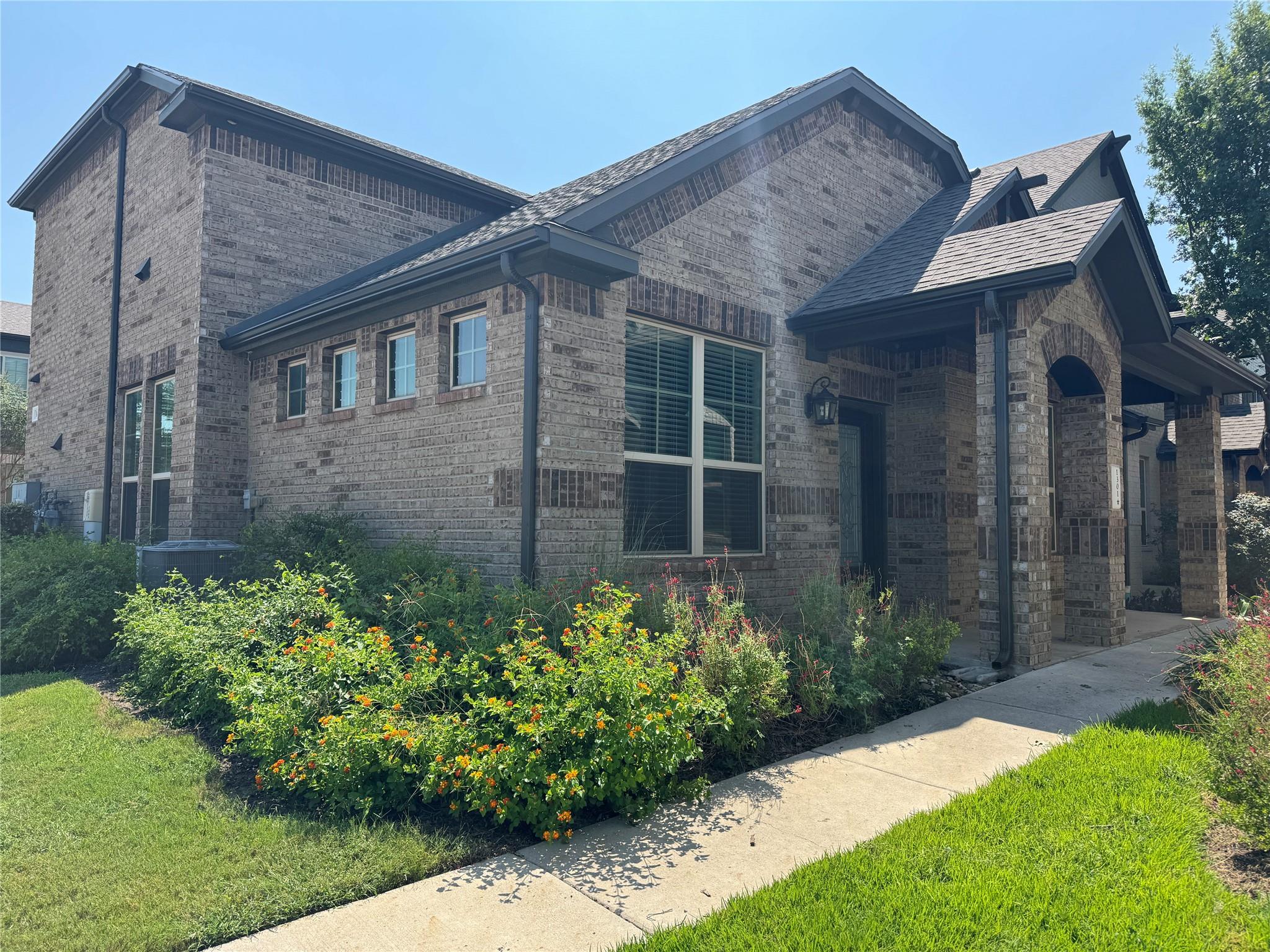 7220 Wyoming Springs Dr # 1301, Round Rock, TX 78681