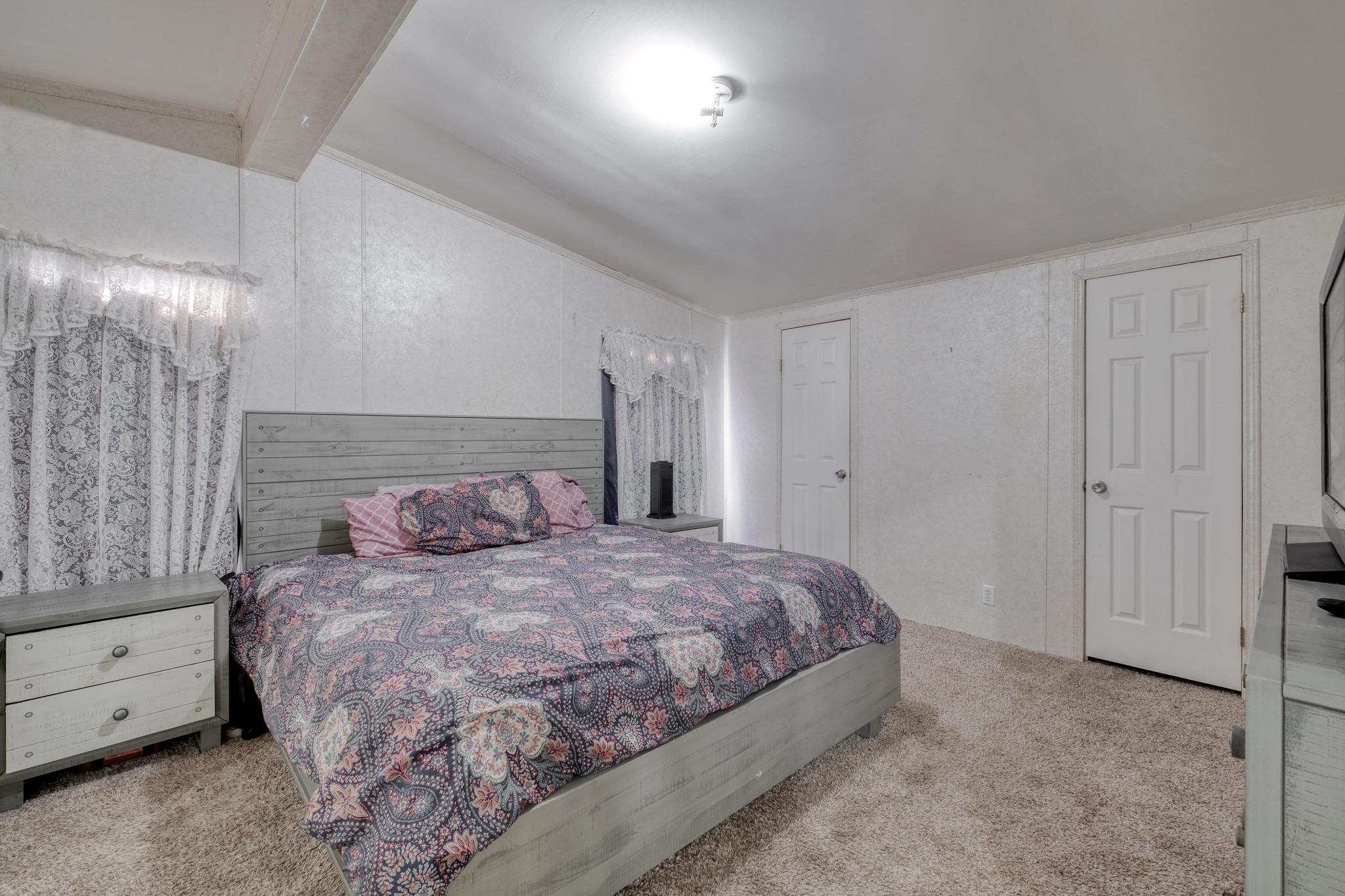 150 Uriah Dr, Elgin, TX 78621