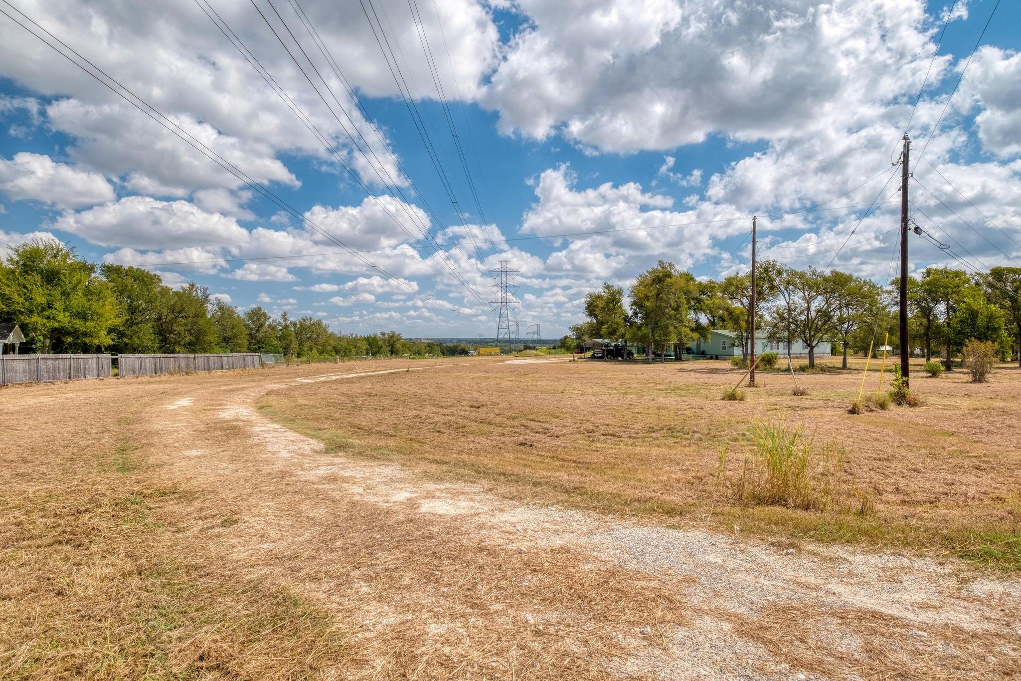 150 Uriah Dr, Elgin, TX 78621