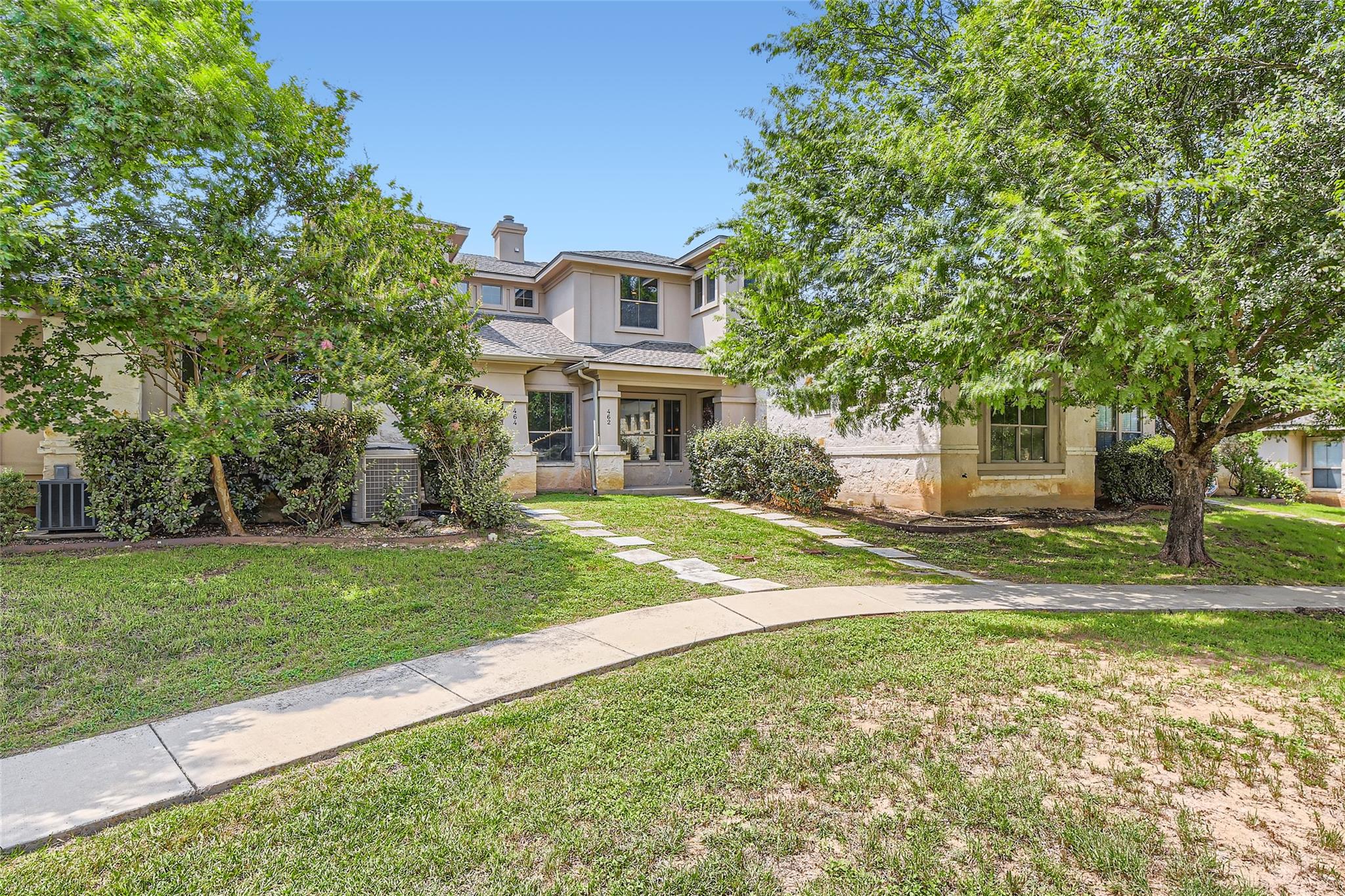 462 Stagecoach Trl, San Marcos, TX 78666