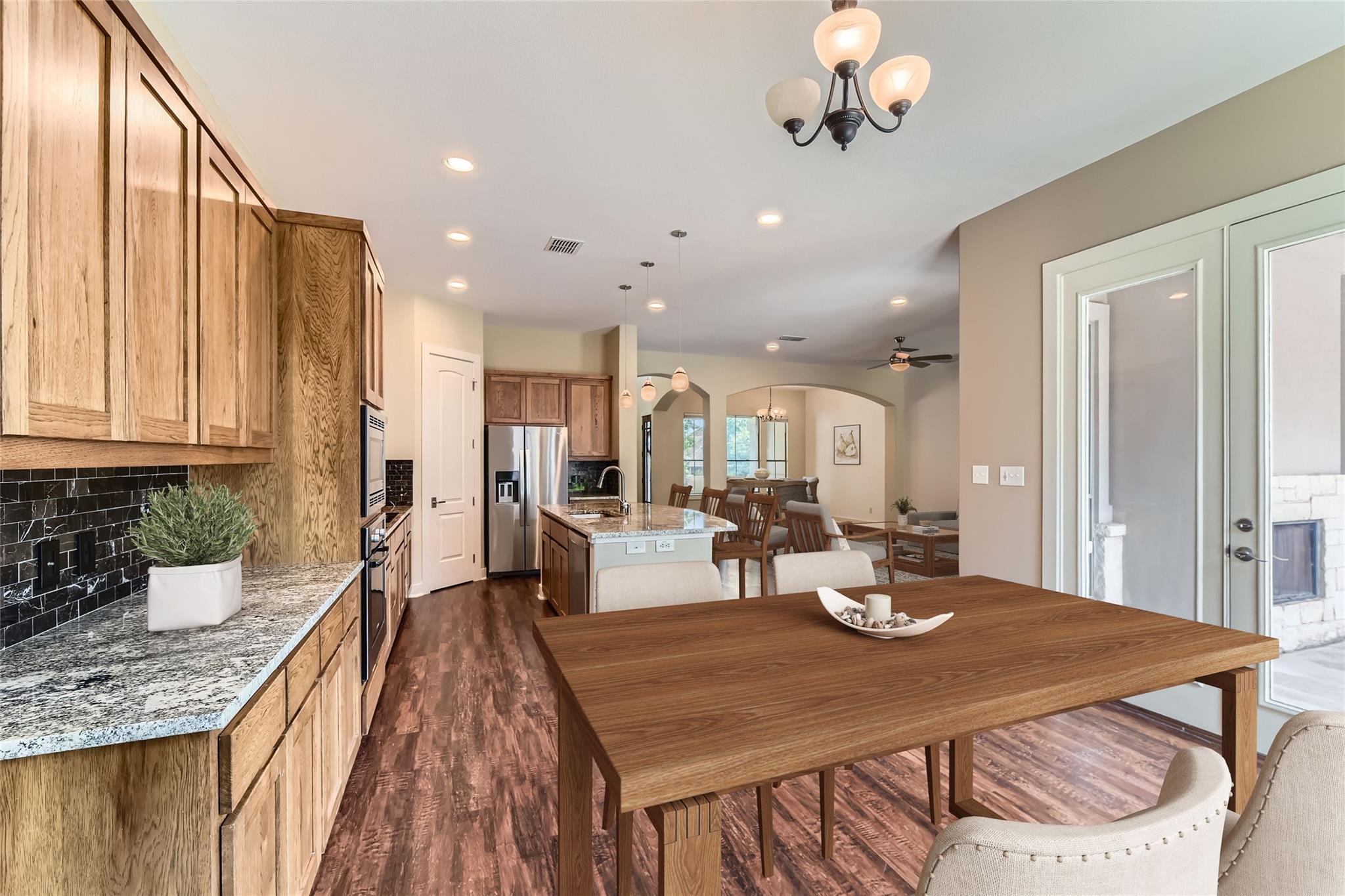 462 Stagecoach Trl, San Marcos, TX 78666