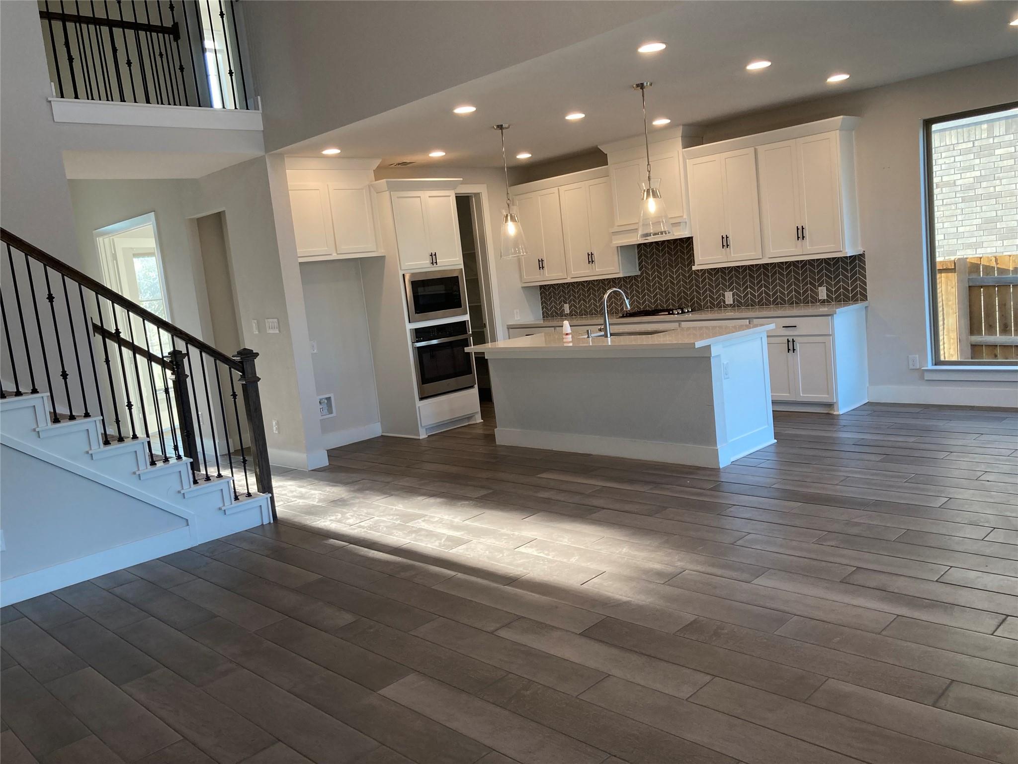 273 Eagle Ford Dr, Kyle, TX 78640