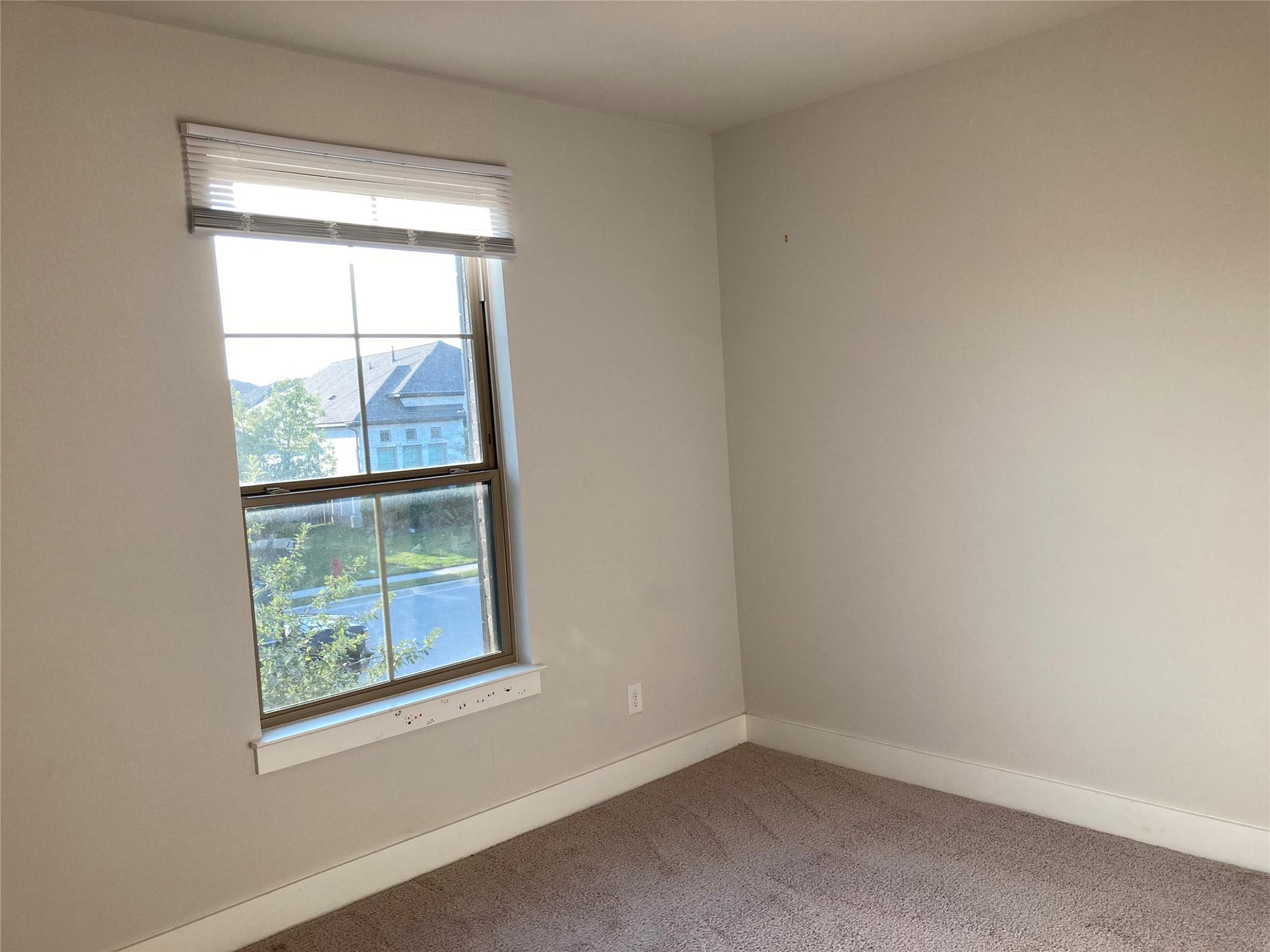 273 Eagle Ford Dr, Kyle, TX 78640