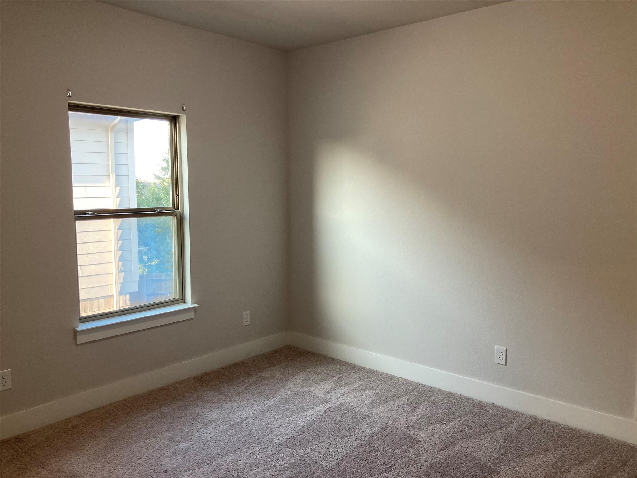 273 Eagle Ford Dr, Kyle, TX 78640