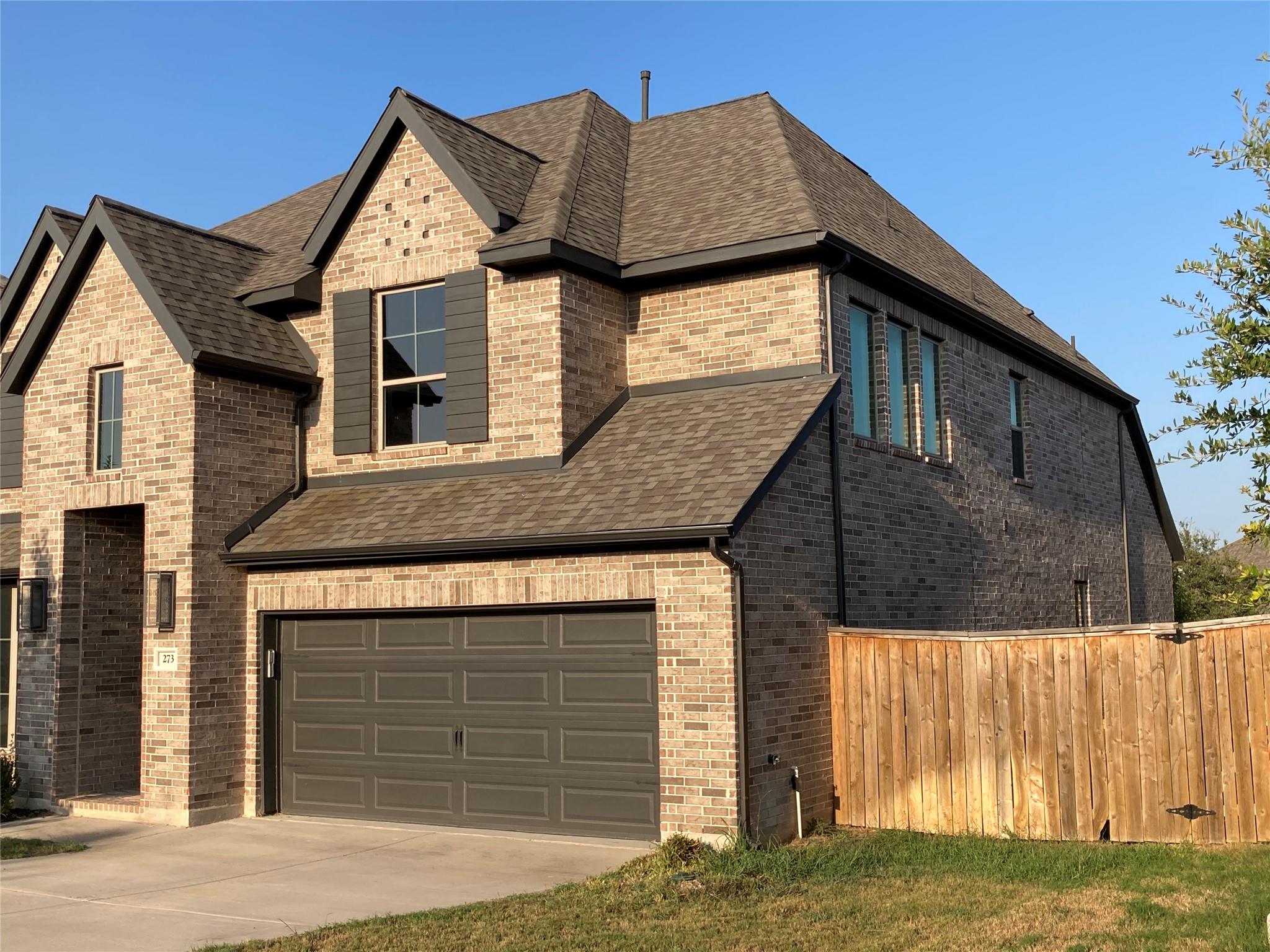 273 Eagle Ford Dr, Kyle, TX 78640