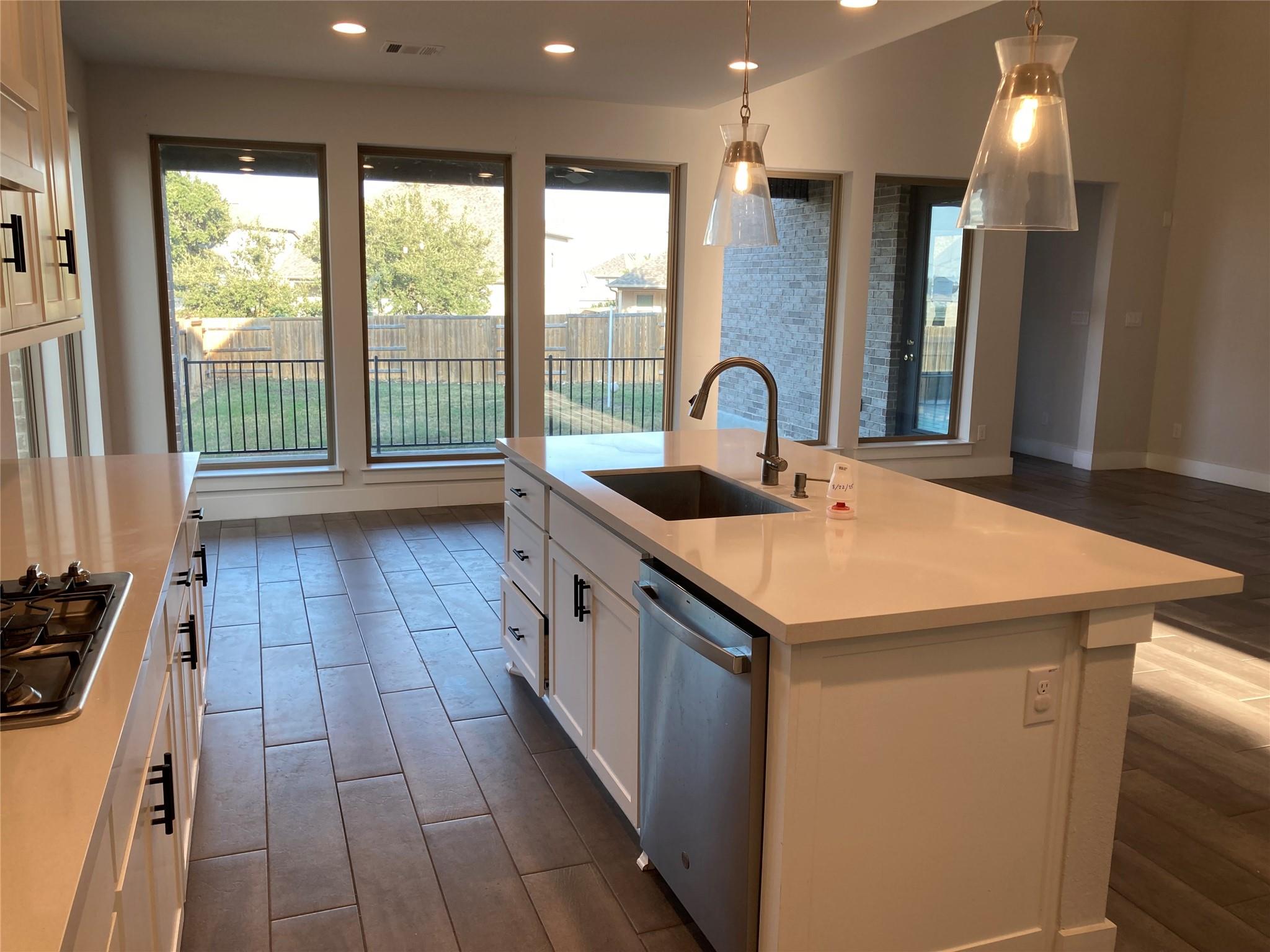 273 Eagle Ford Dr, Kyle, TX 78640