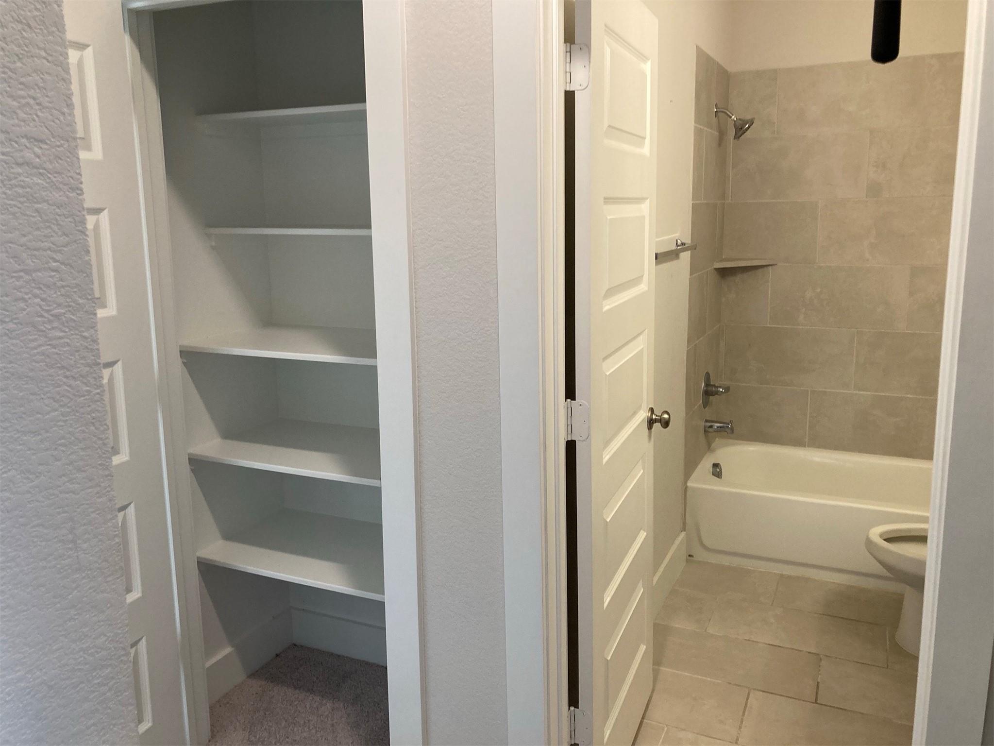 273 Eagle Ford Dr, Kyle, TX 78640