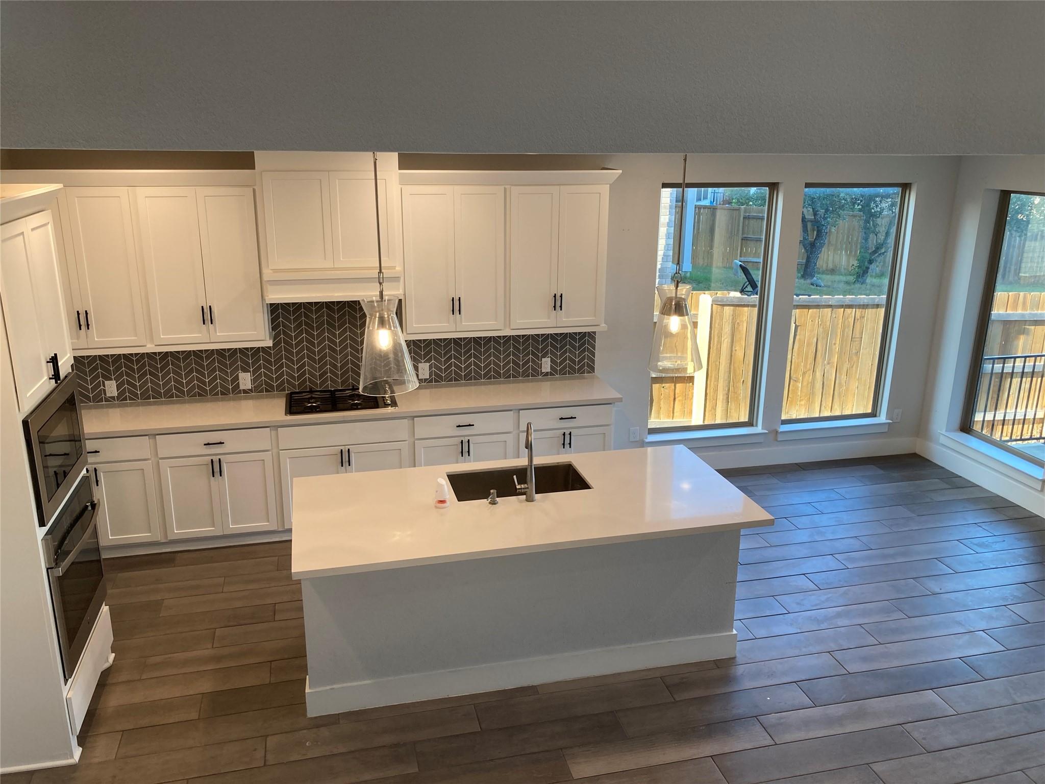 273 Eagle Ford Dr, Kyle, TX 78640