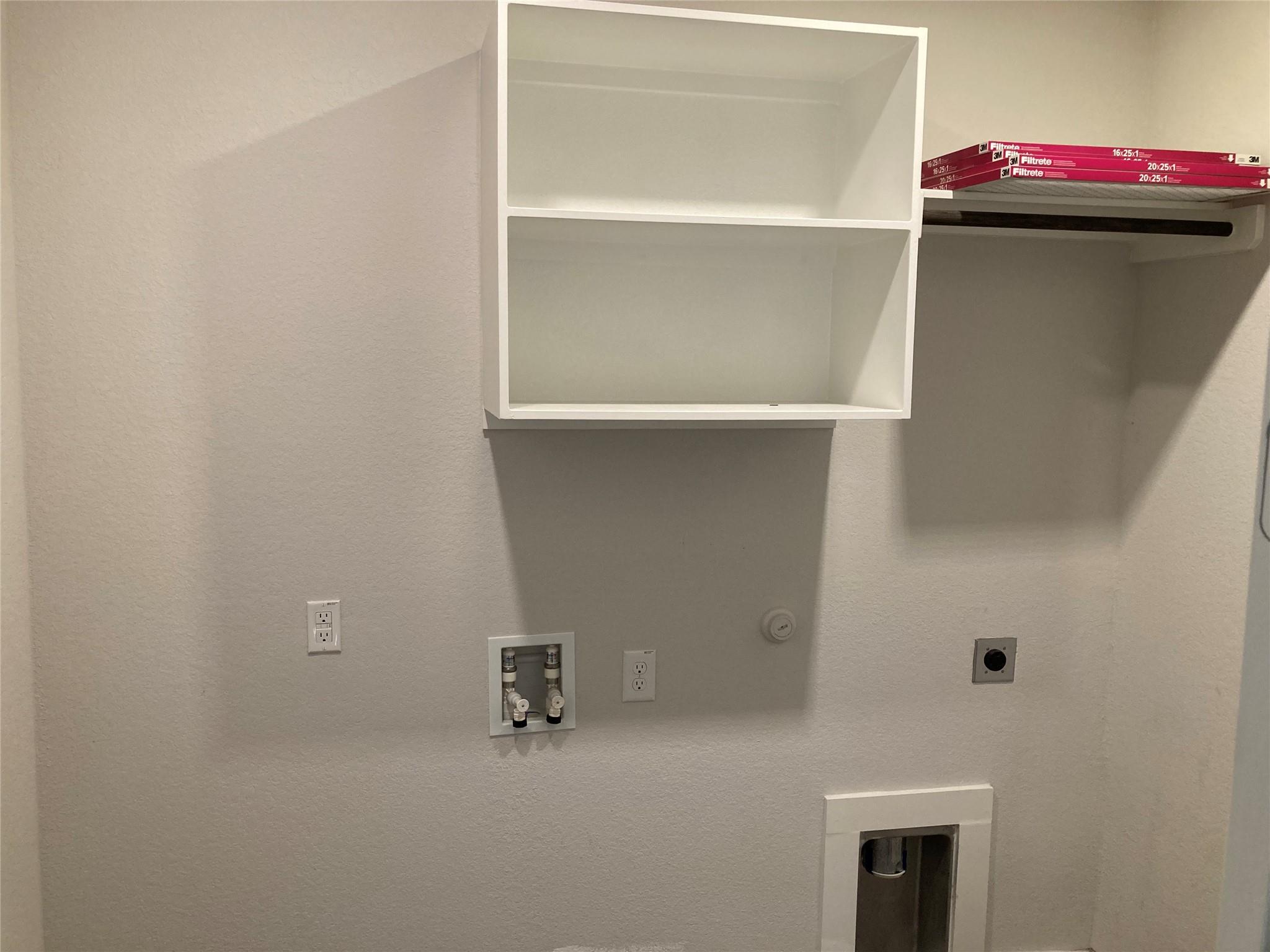 273 Eagle Ford Dr, Kyle, TX 78640