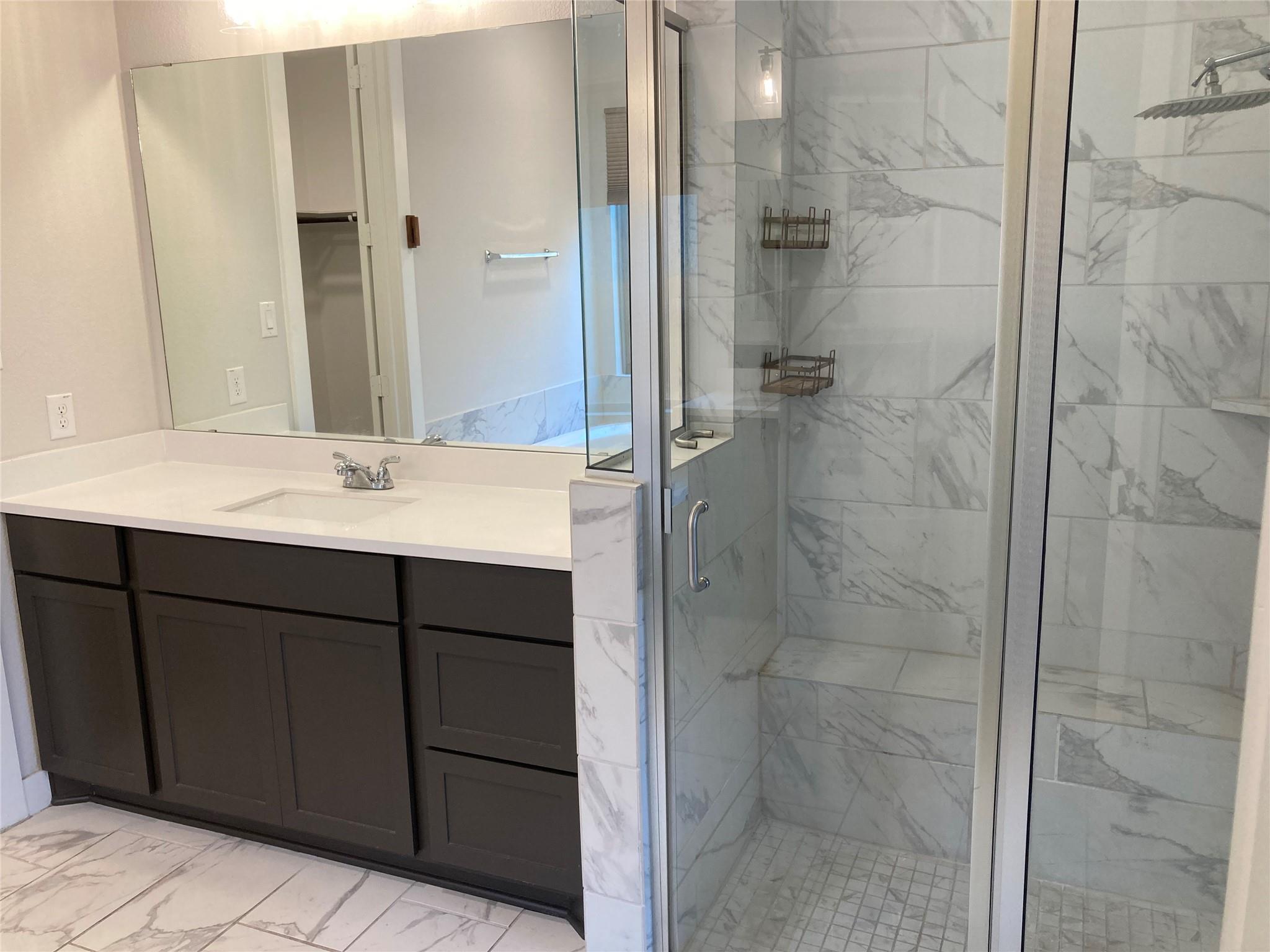 273 Eagle Ford Dr, Kyle, TX 78640