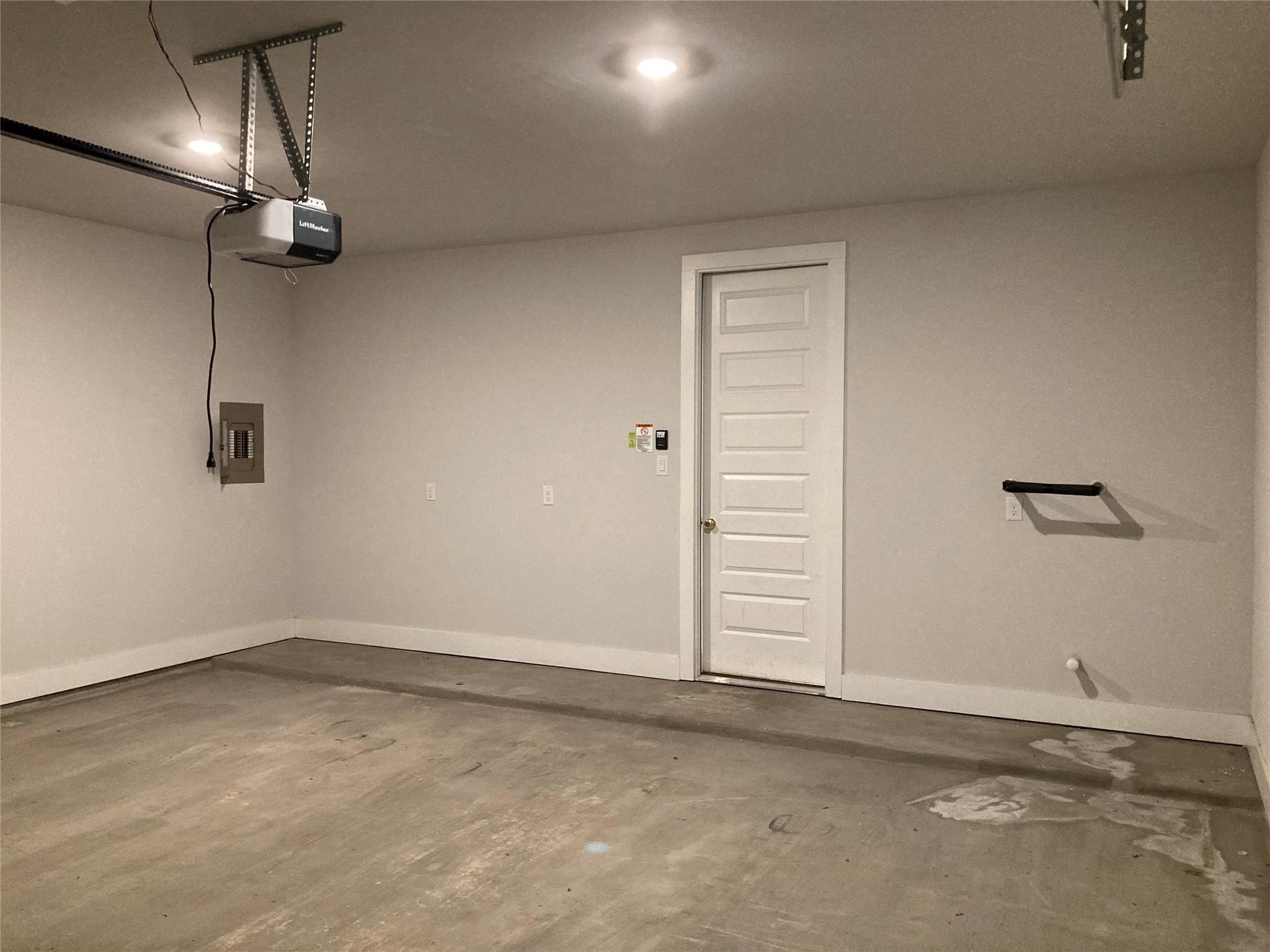 273 Eagle Ford Dr, Kyle, TX 78640