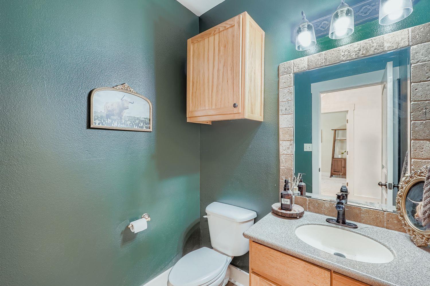 100 Quarry Springs Dr, San Marcos, TX 78666