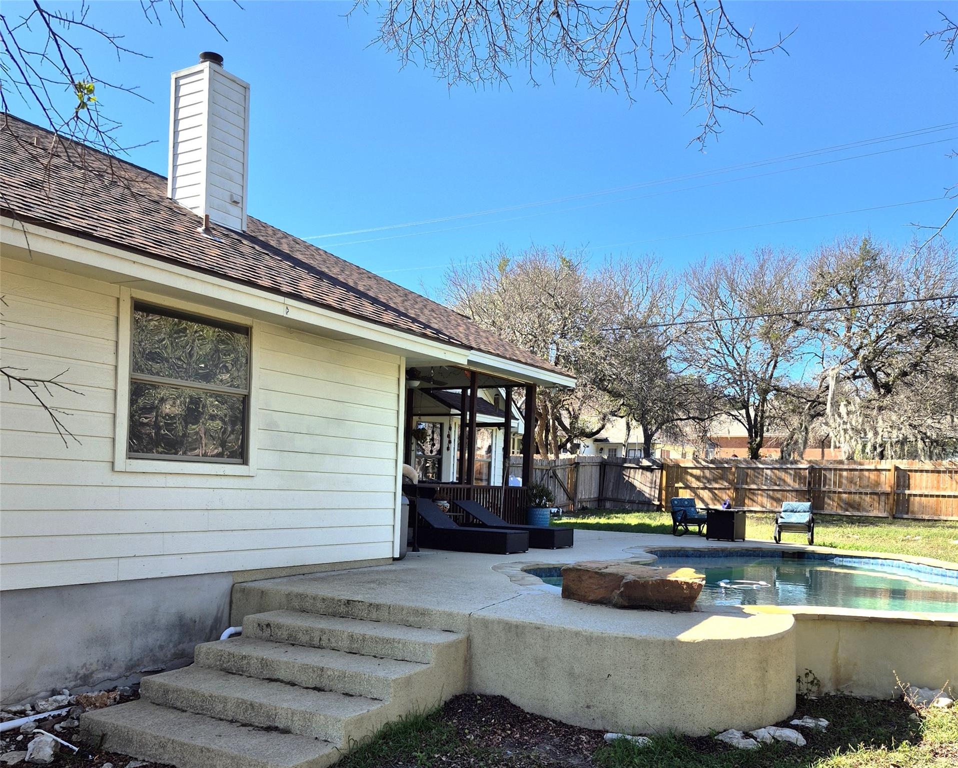 100 Quarry Springs Dr, San Marcos, TX 78666