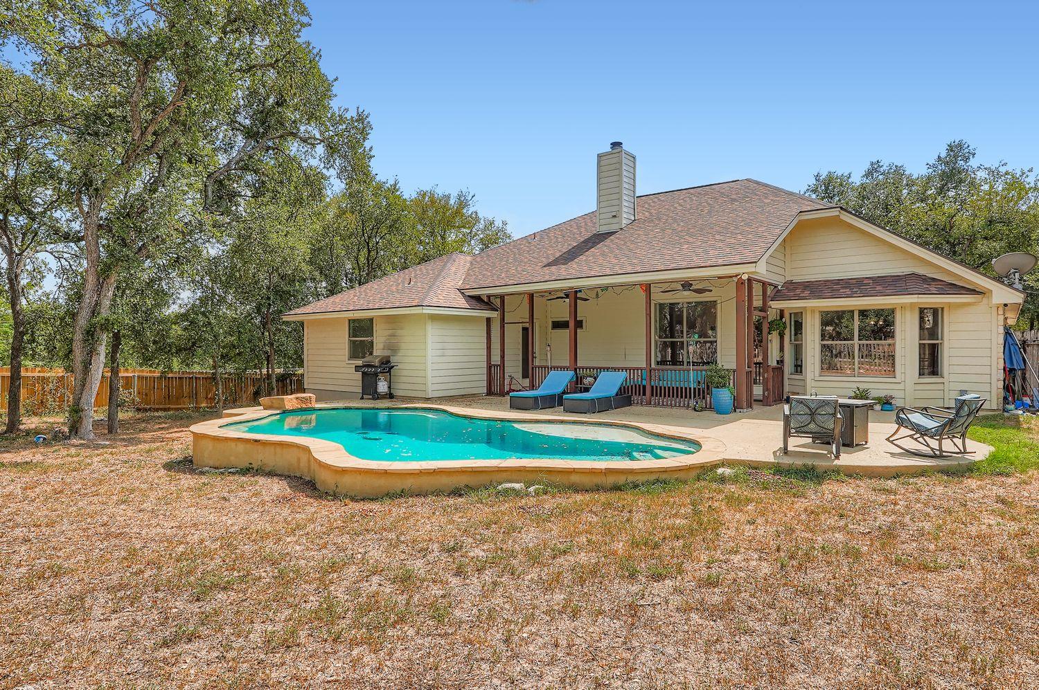 100 Quarry Springs Dr, San Marcos, TX 78666