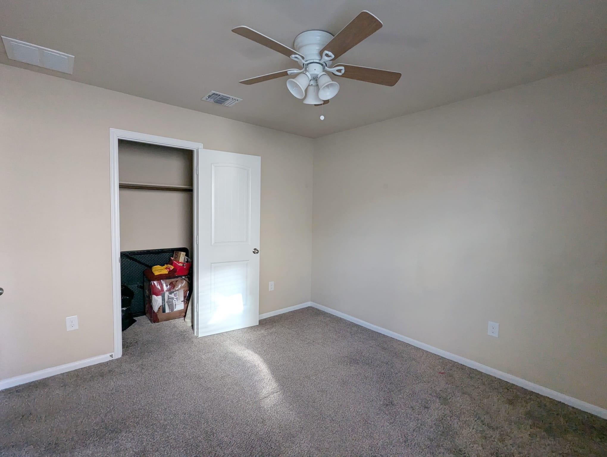 405 Camellia Dr, Hutto, TX 78634