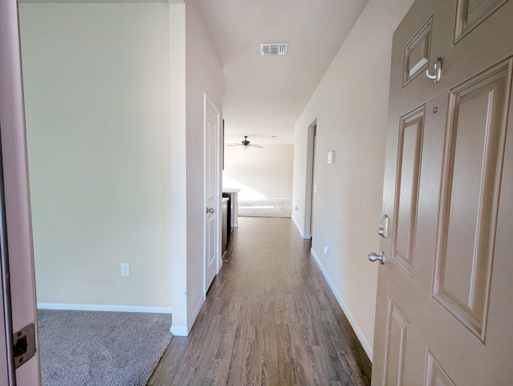 405 Camellia Dr, Hutto, TX 78634