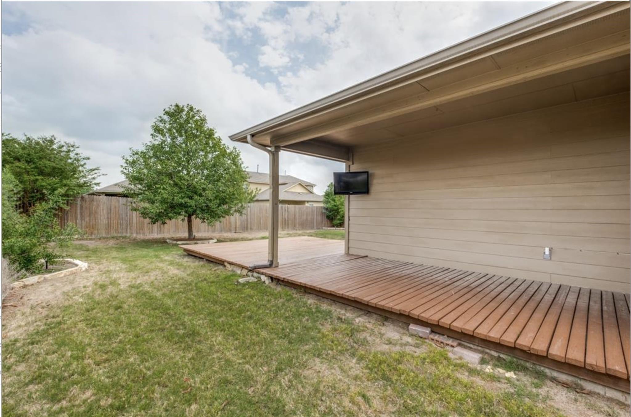 405 Camellia Dr, Hutto, TX 78634