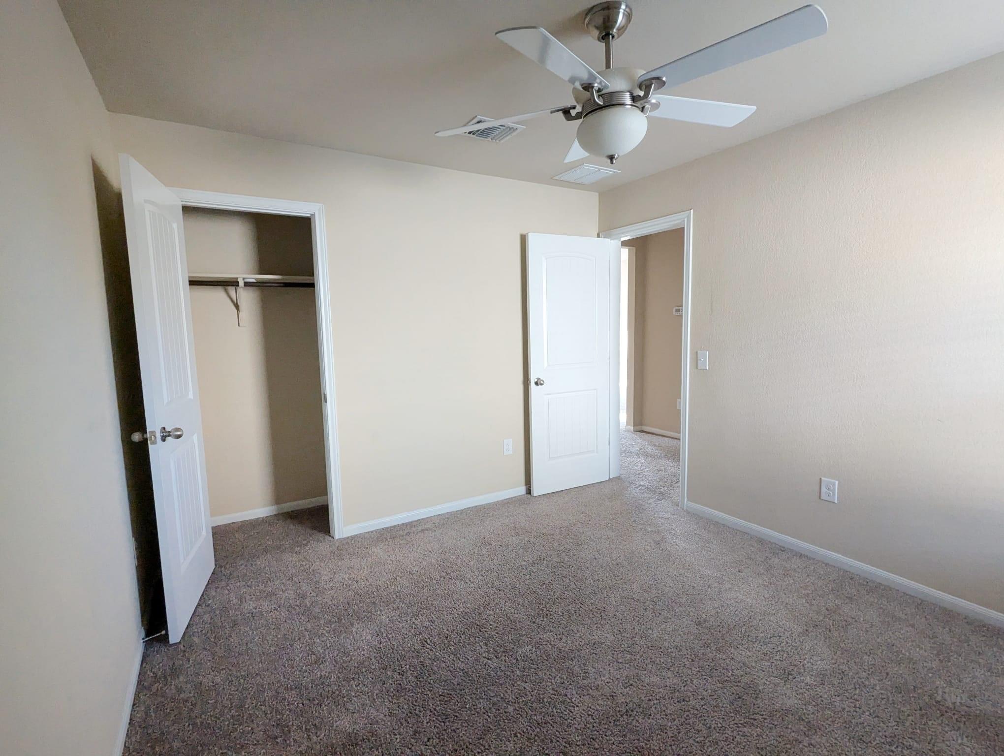 405 Camellia Dr, Hutto, TX 78634