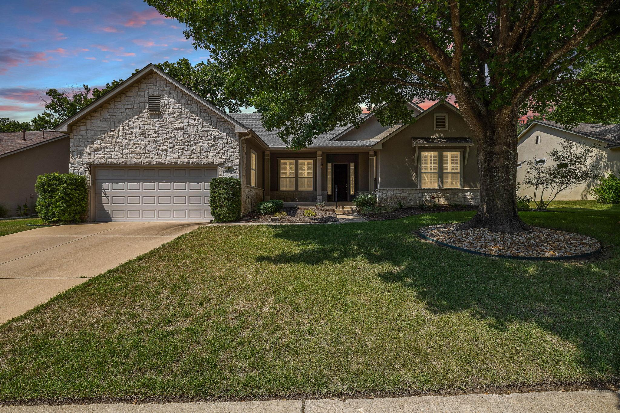 196 Whispering Wind Dr, Georgetown, TX 78633