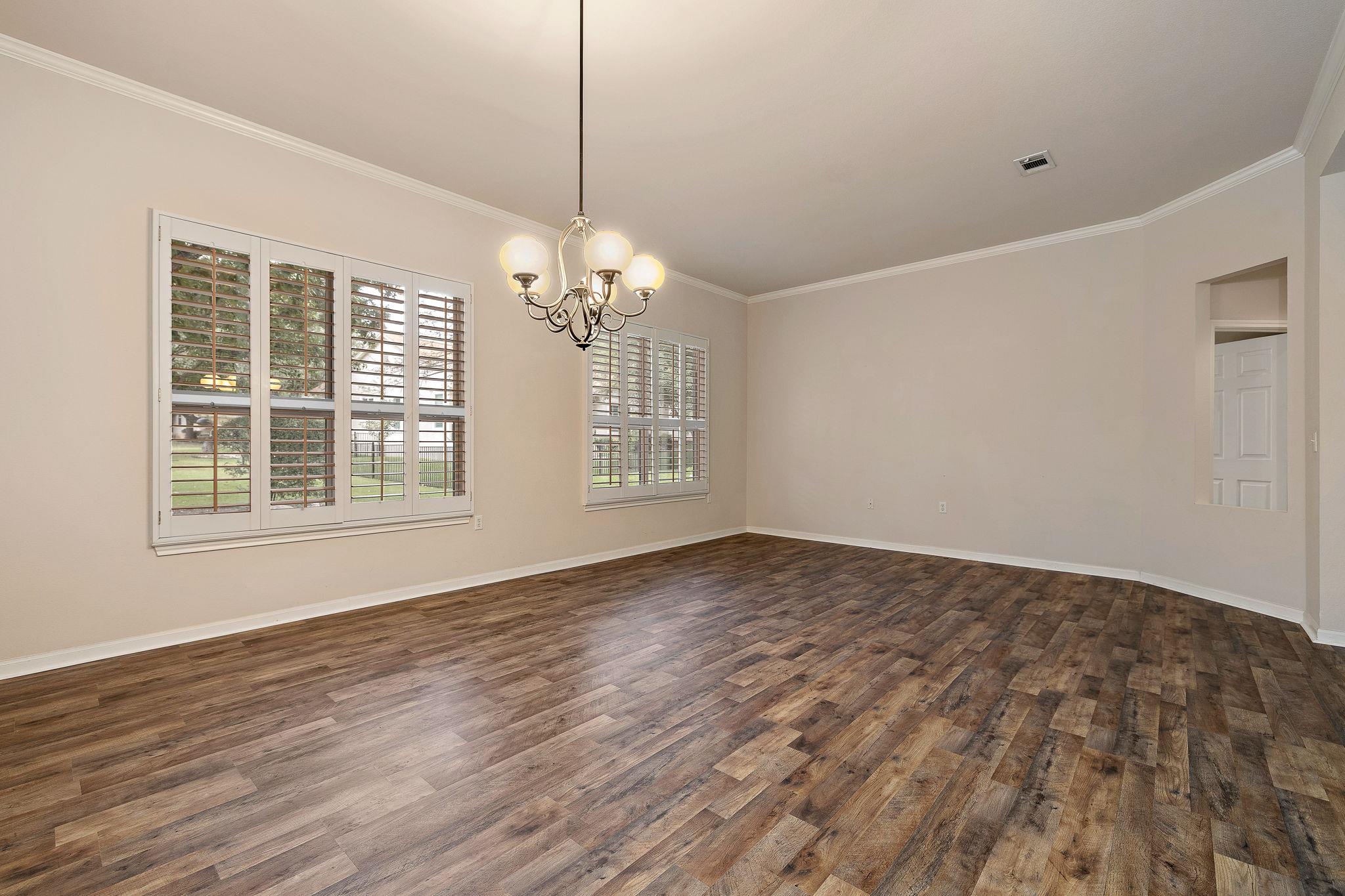 196 Whispering Wind Dr, Georgetown, TX 78633