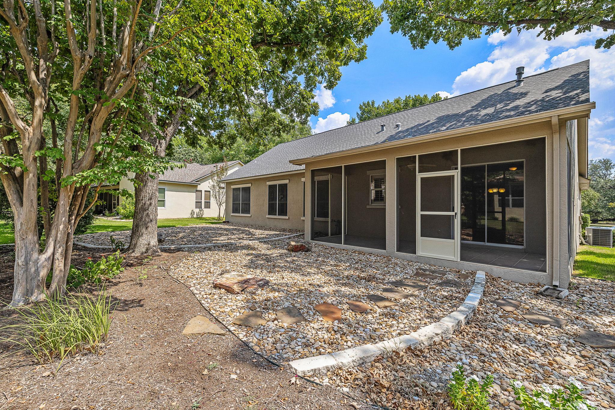 196 Whispering Wind Dr, Georgetown, TX 78633